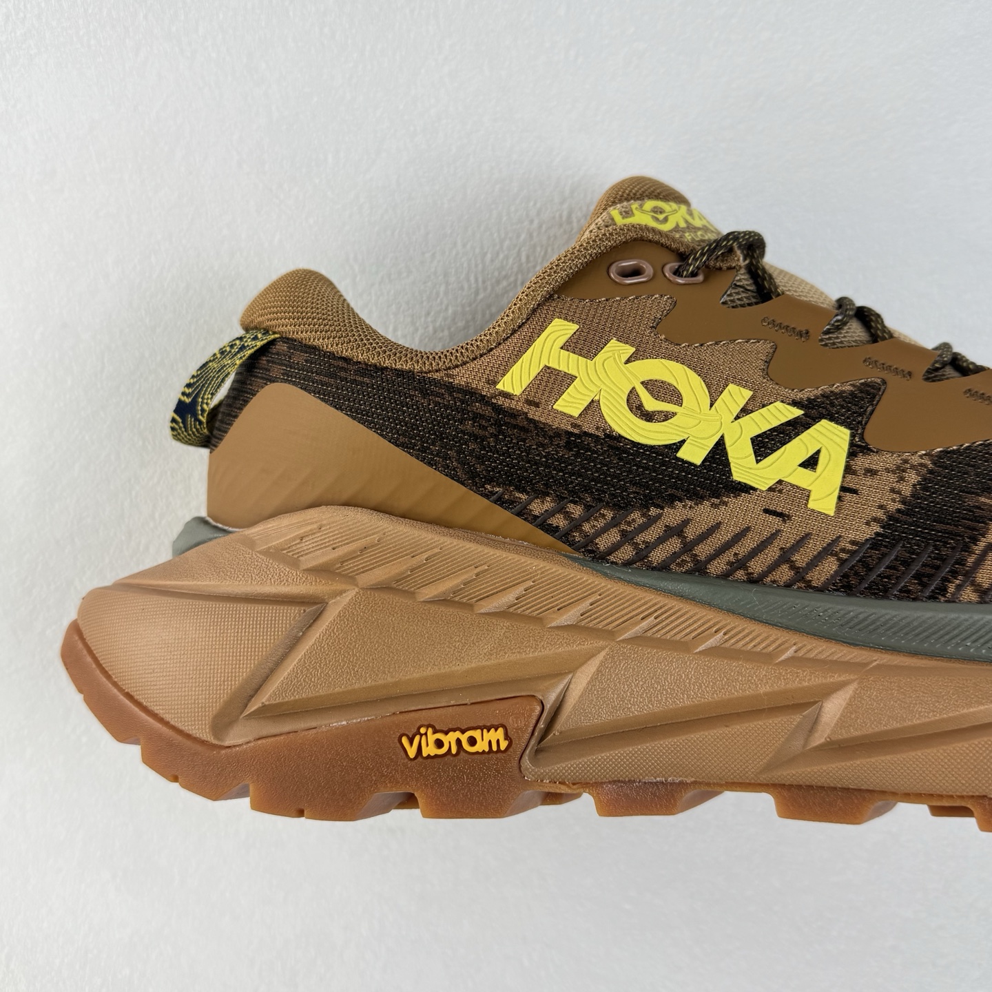 Hoka One One Skyline-Float X