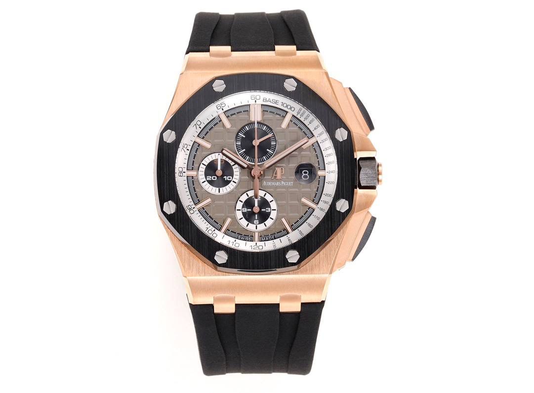 爱彼皇家橡树离岸型横空出世🔥💯引用全新的彩色陶瓷锻造技术，表壳与圈口的选料，不惜重本使用日本进口的氧化锆，无需任何颜料，以超高的压力与超高的温度锻造，形成超高密度的彩色陶瓷，再经过百里挑一，确保每一个成品都与原版毫无色差！CNC级别的打磨，将整一个表壳的边边角角完美处理，即使陶瓷，也做到毫不割手。圈口的拉丝，经过顶级的打磨技术，做到每一丝每一线都毫无断续，每一颗六角螺丝都与表框处在同一平面，拒绝一丝一毫的凸显与凹陷，诠释了何为顶级的复刻工艺！