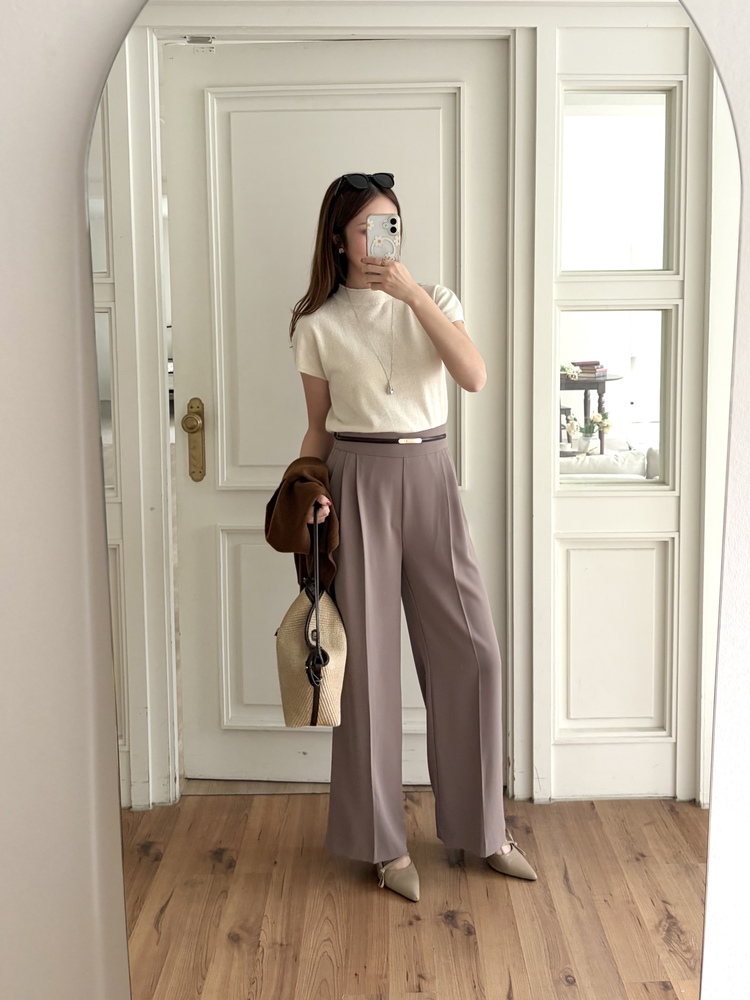 Charlyne Seamless-Front Slacks (Khaki Beige)