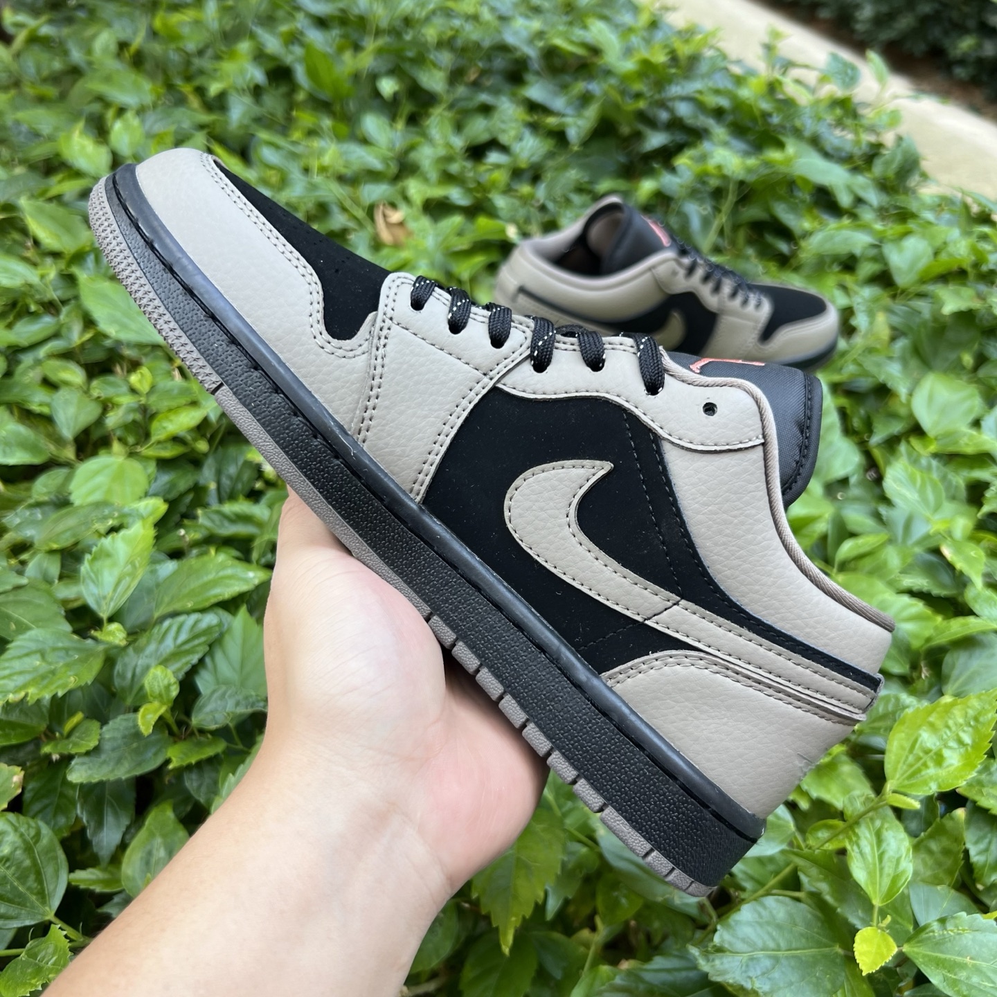 Nike Air Jordan 1 Low SE IB7109-005