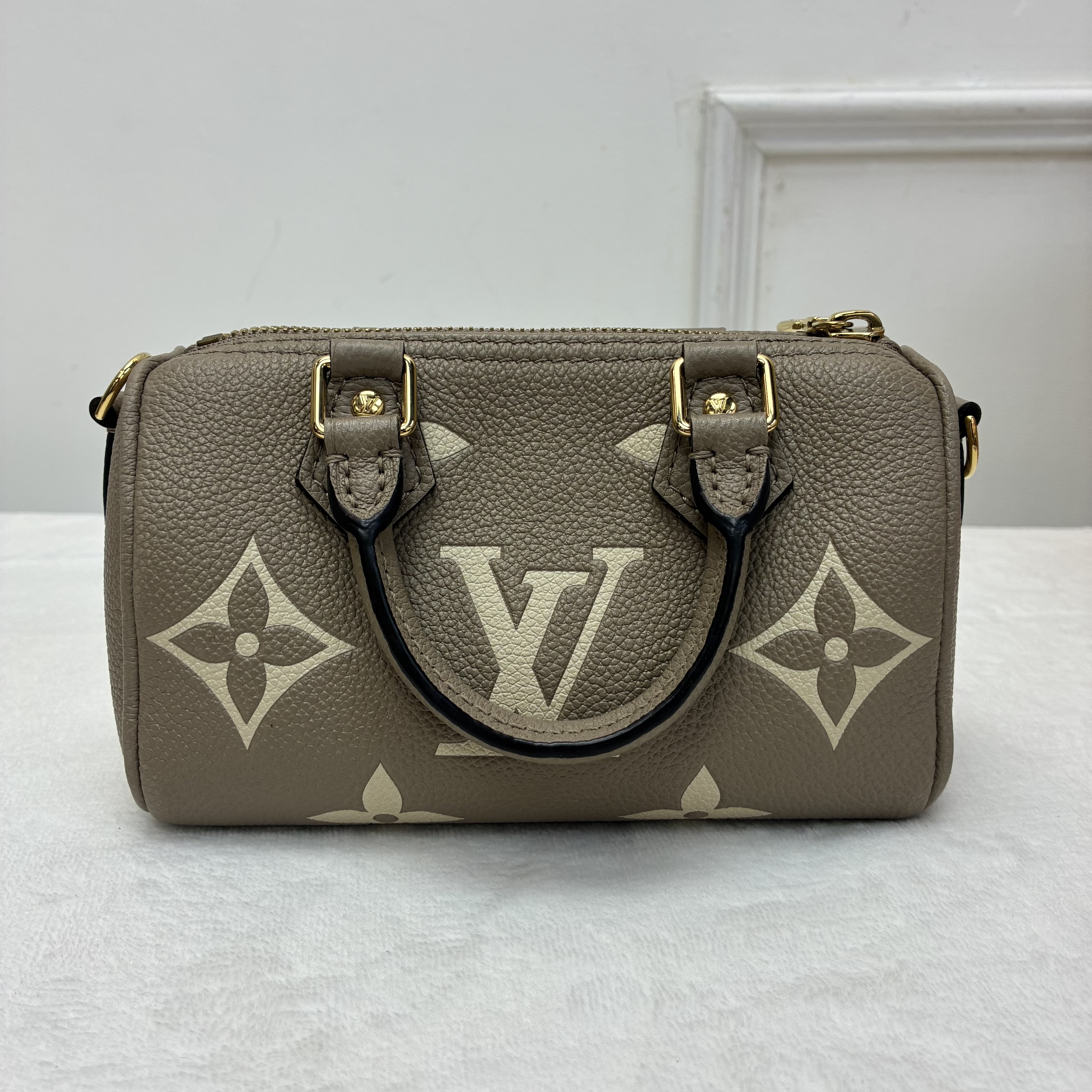 Full set LV speedy nano 26年單