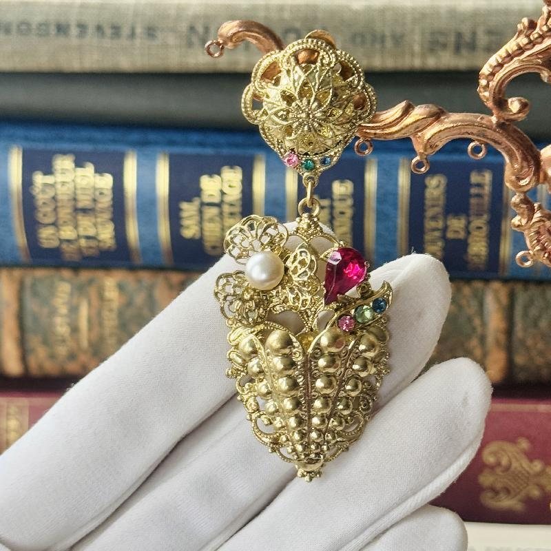 Vintage European Recomposed 3D Vase Bouquet Statement Clip Earrings (MW264)