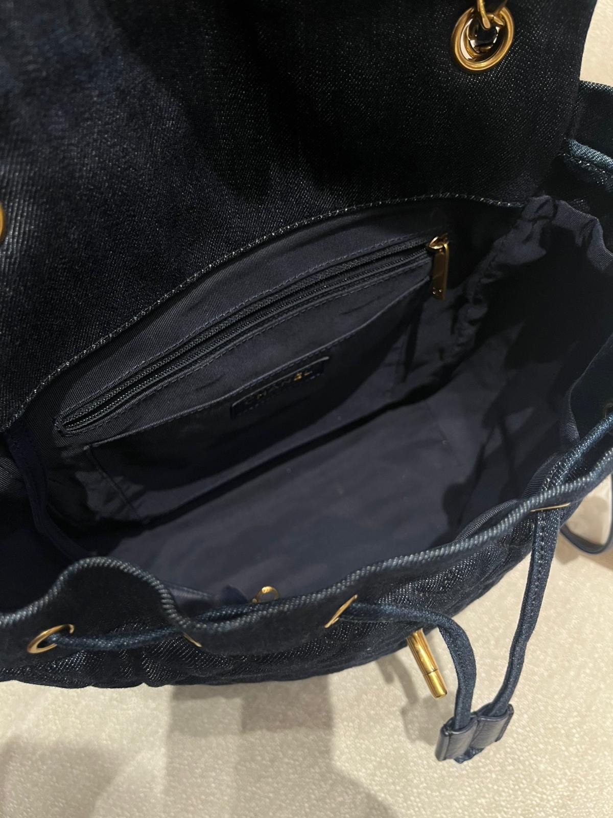 Chanel Classic Backpack Denim 100%Authentic, 95%New ✅貼✅Dust bag