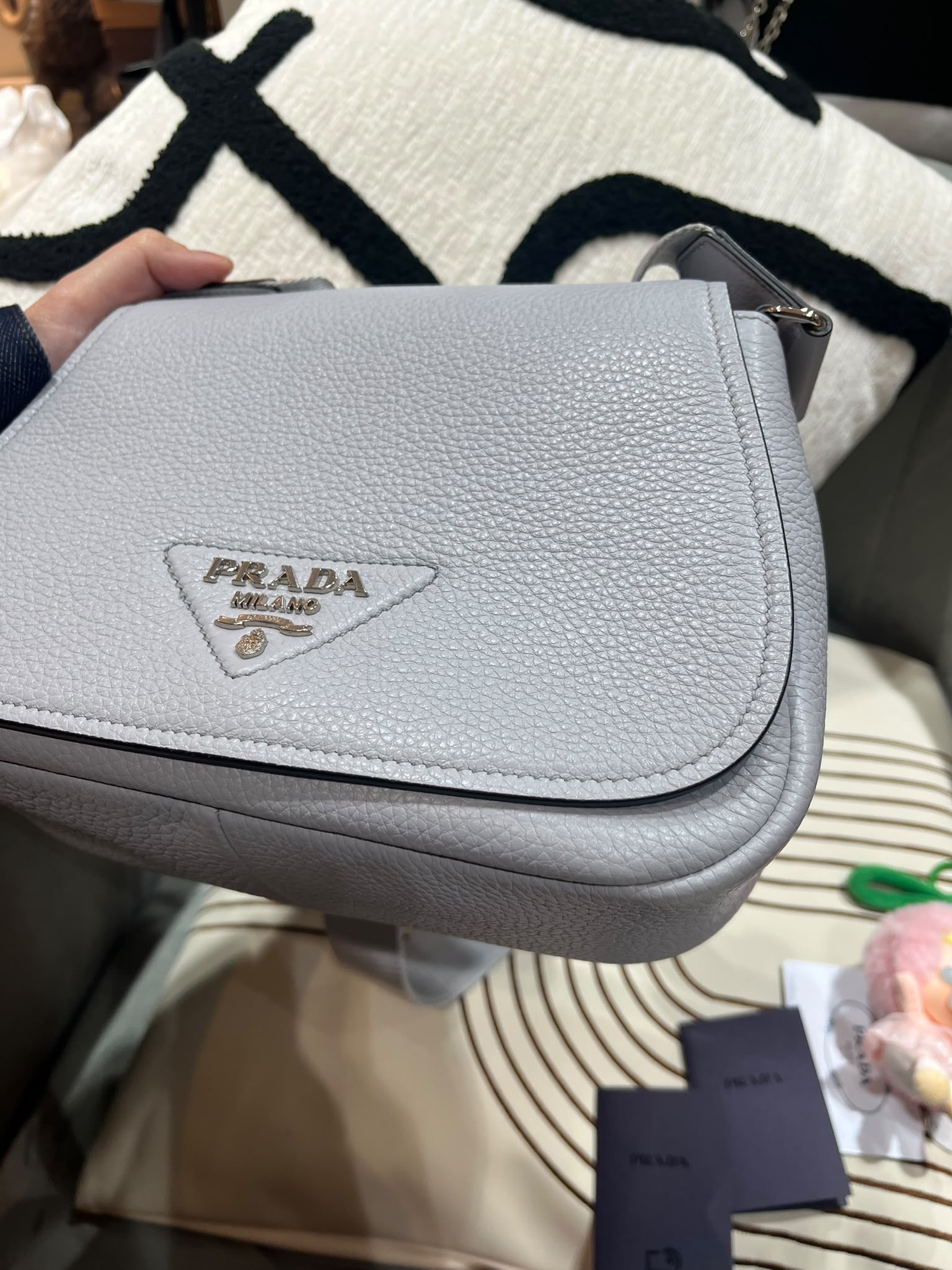 PRADA VITELLO POCKET SHOULDER BAG 1BD293 calfskin NFC 100%Authentic ,99%new ✅Coin bag✅dust bag