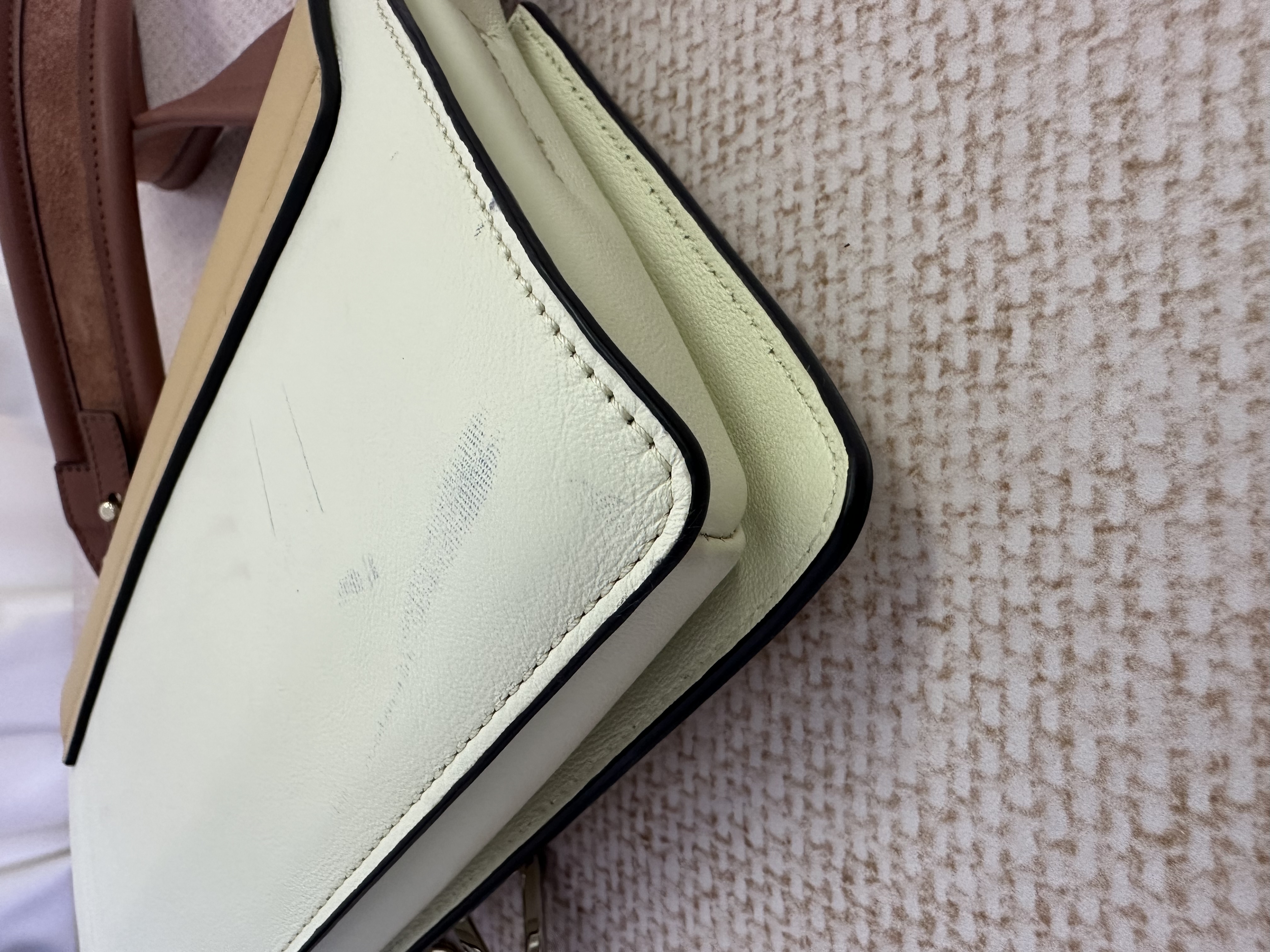 Pre-owned Chloé Faye / Product Code: 26030904