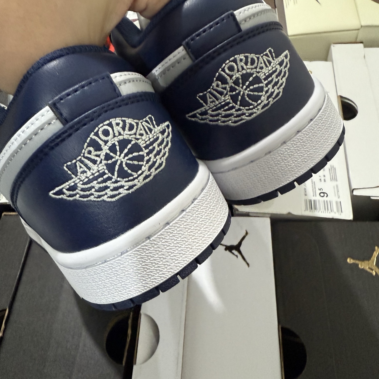 Nike Air Jordan 1 Low 553558-141