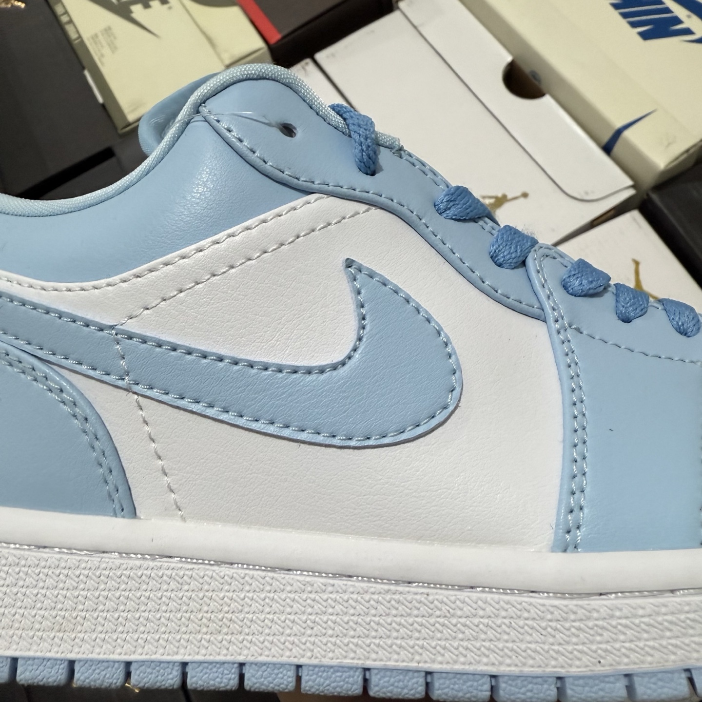 Nike Air Jordan 1 Low DC0774-141