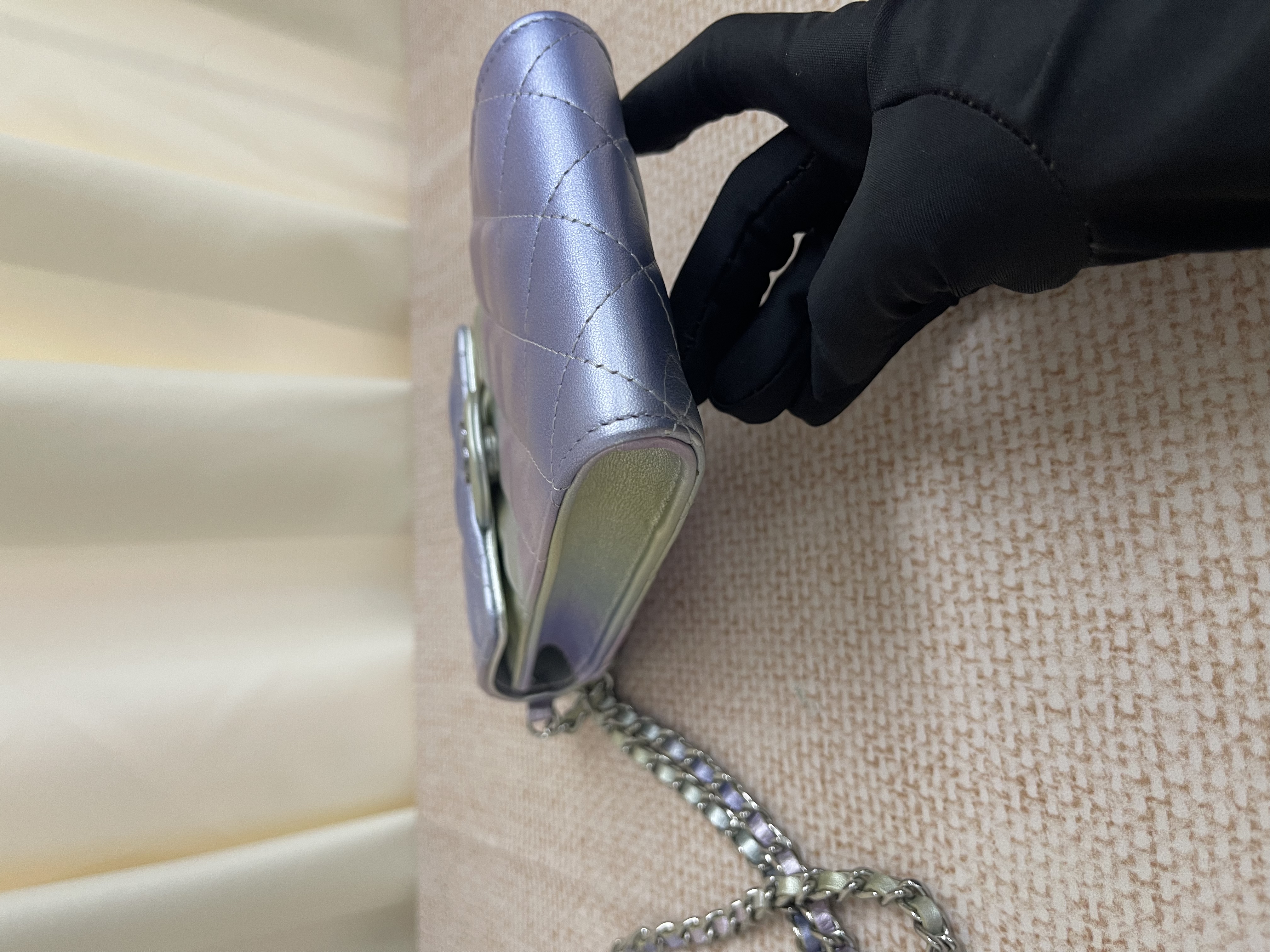 Pre-owned Chanel 21K Phone Pouch Chain Ombre Mermaid/ Product Code: 26022807