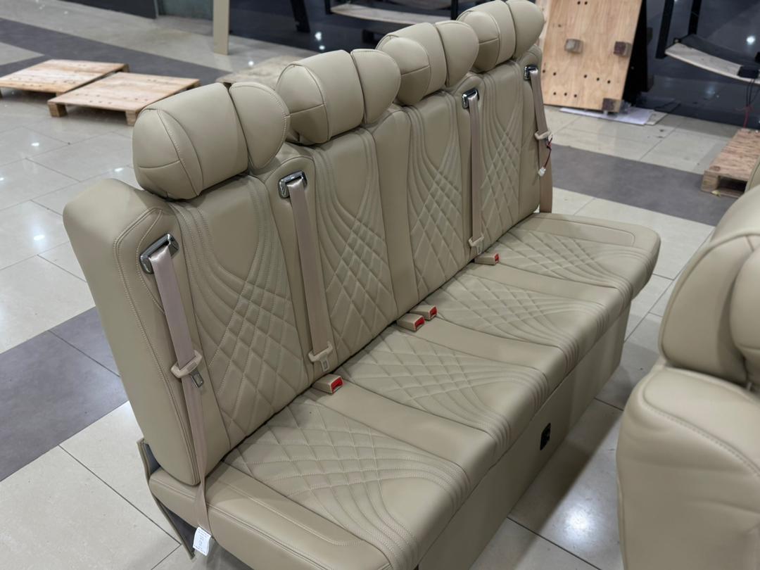 HIACE FULL SET PILOT SEAT / H300-ST-6013-KN