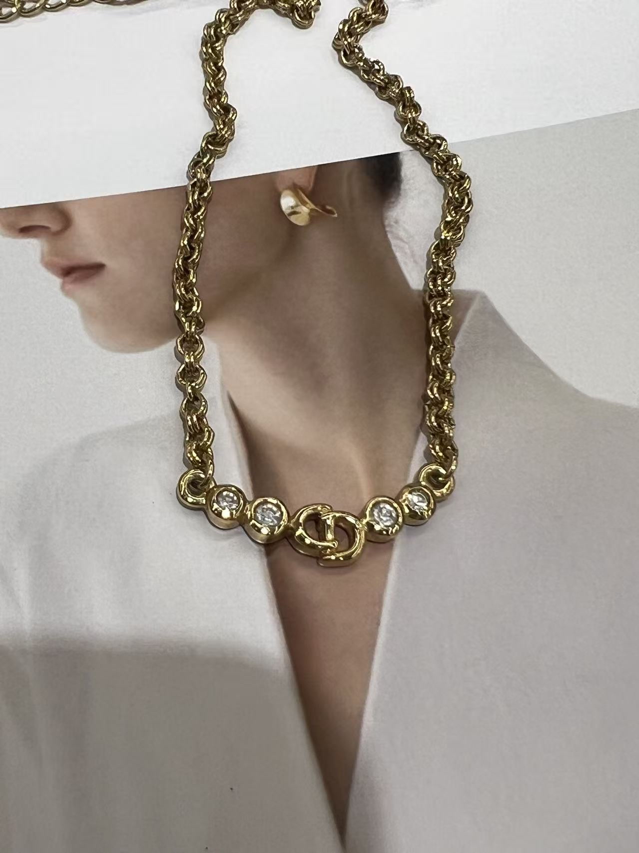 Dior 鍍金水鑽鎖骨頸鏈(爆款款式）