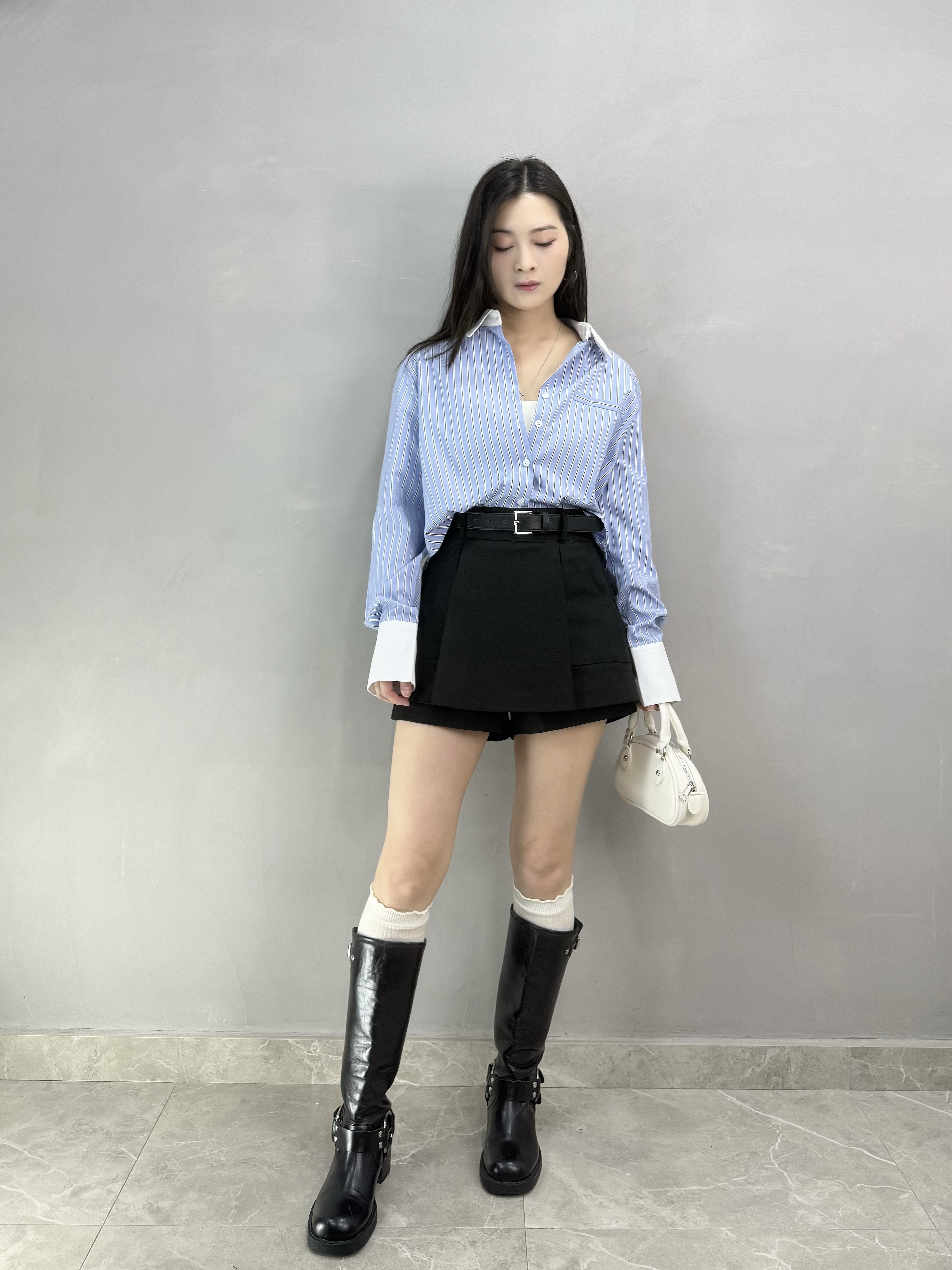 G64 撞白色領條子恤衫