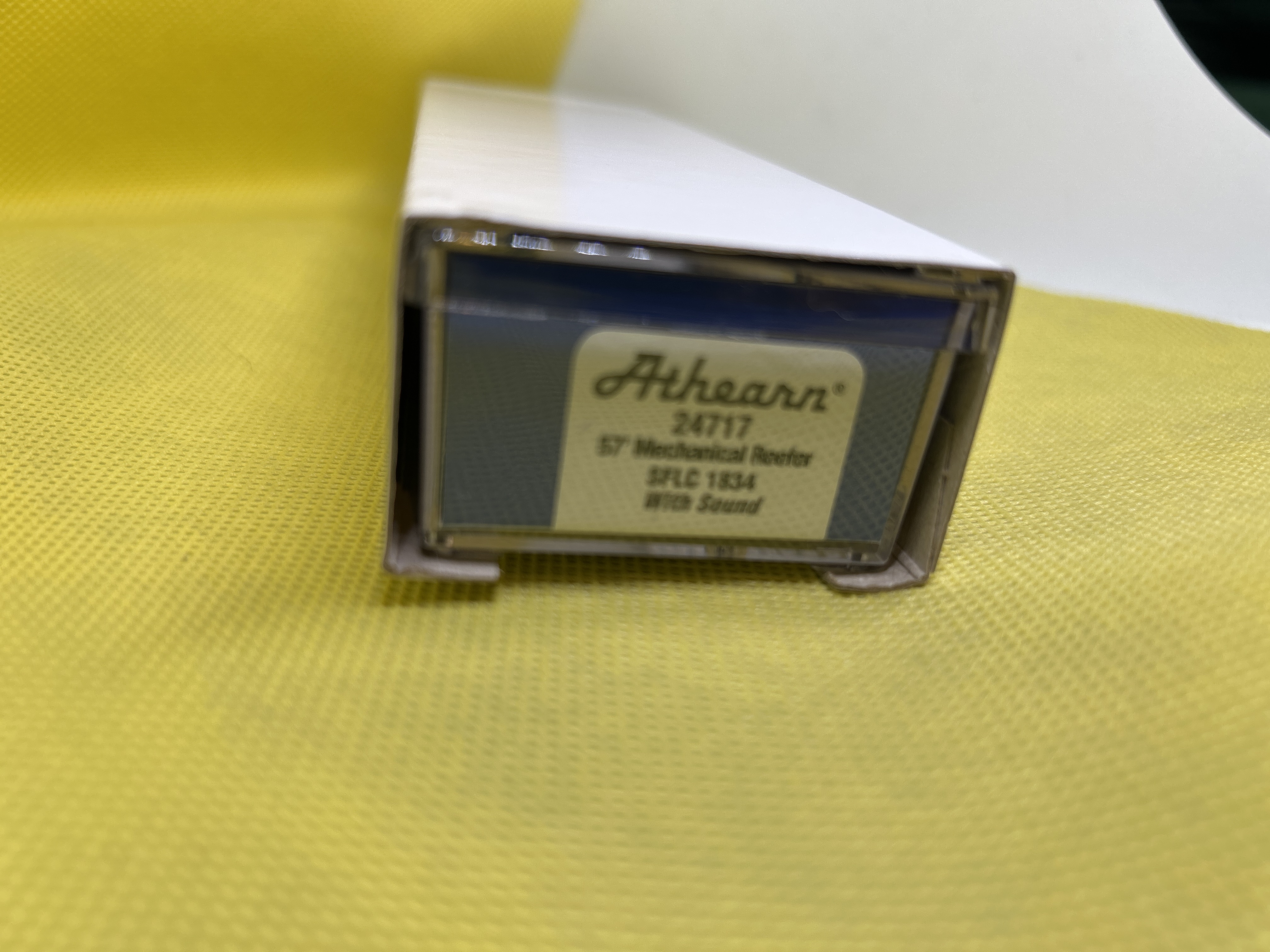 N Scale ATHEARN 24717有聲效 57’ Mechanical Reefer SFLC1834