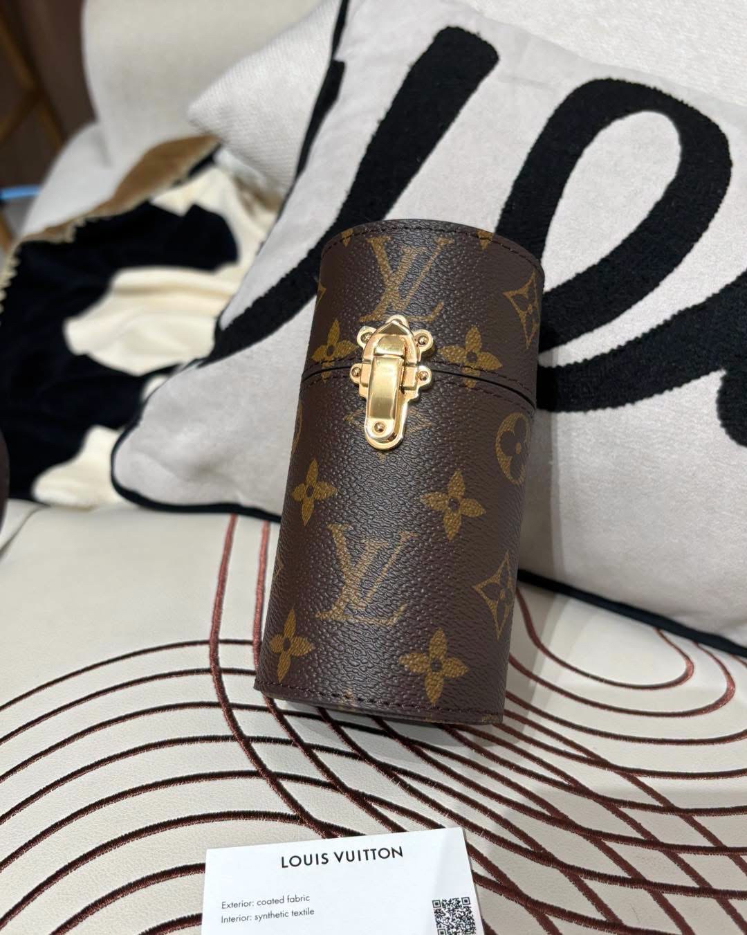 LV 200ml 香水盒Monogram 100%Authentic, Unused✅Box
