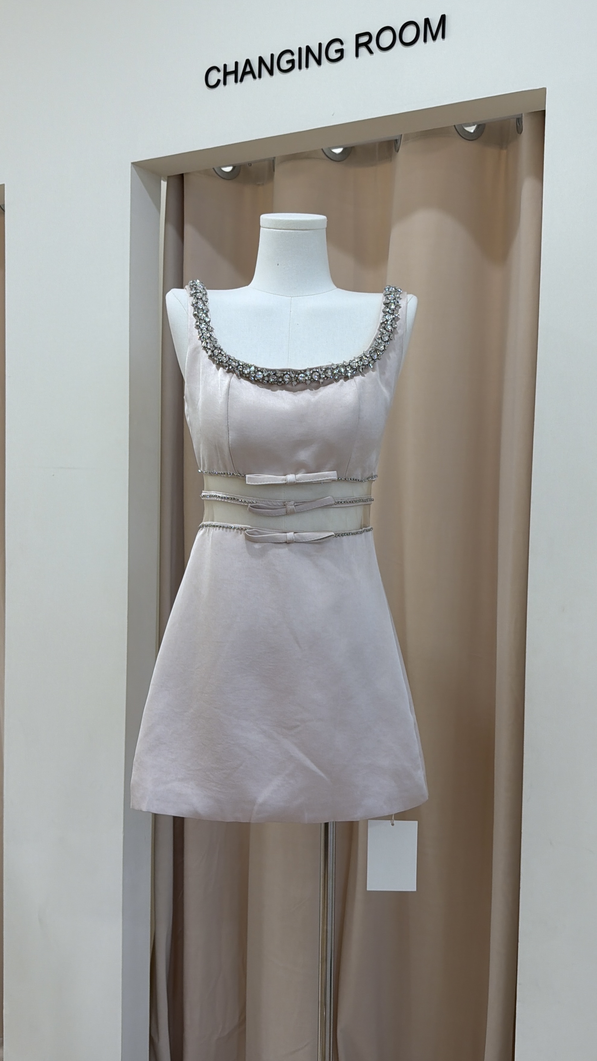 6071性感露腰连身裙