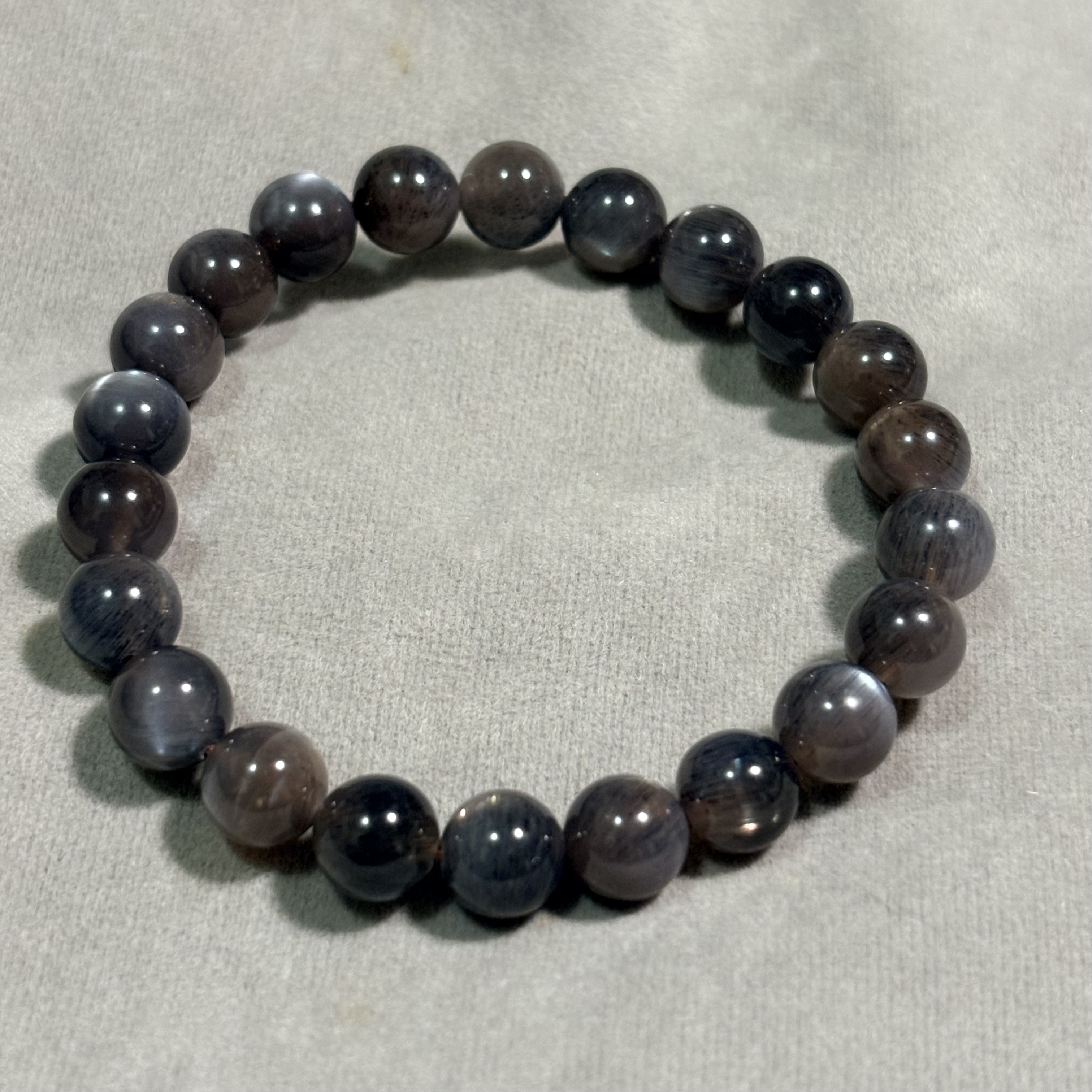 黑骨幹太陽石 手串Black Sunstone  No3222 | 規格：8.5mm珠15.5 cm手圍