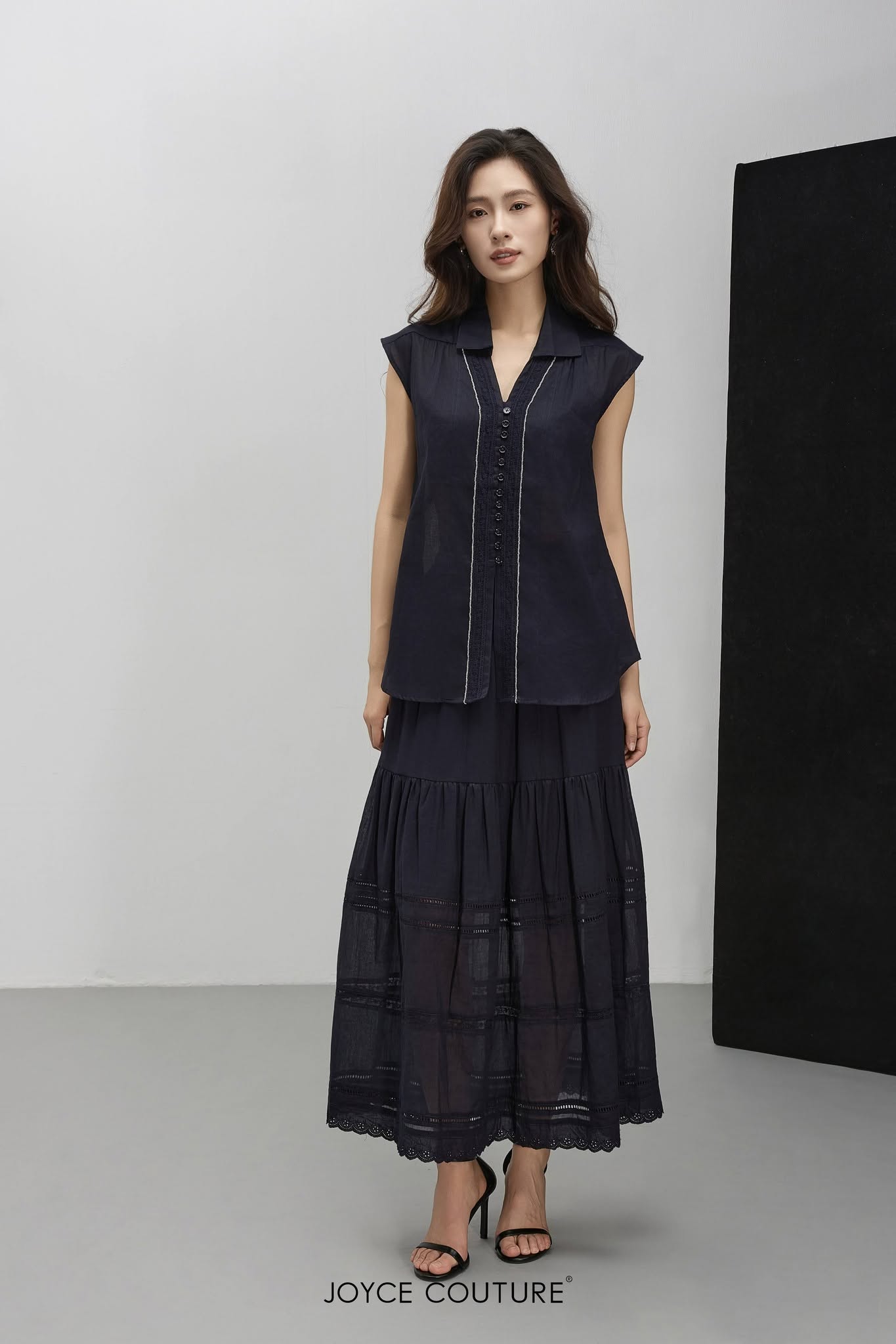 独家V字翻领上衣 T0720