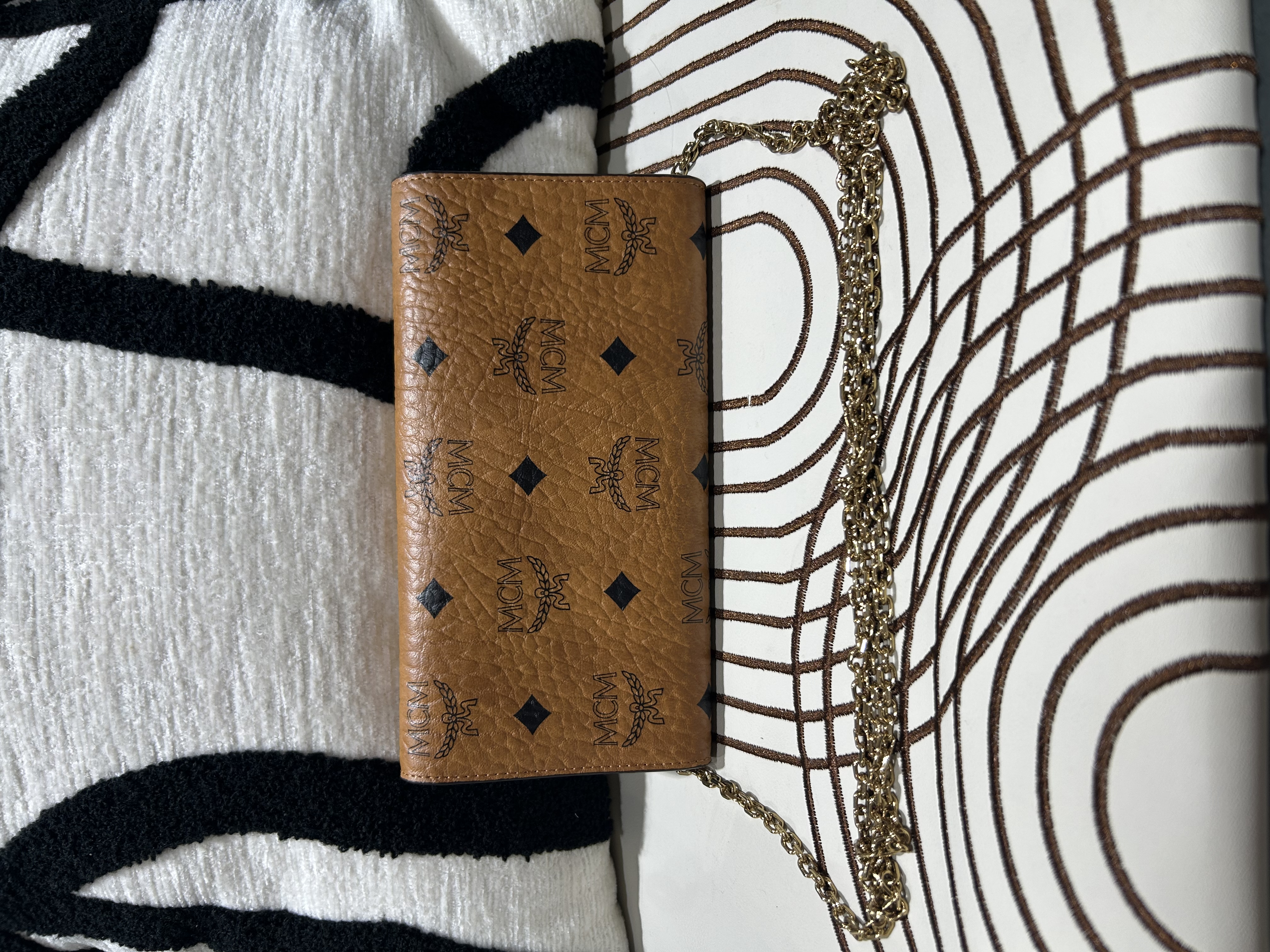 MCM Visetos Patricia Wallet On Chain woc calfskin  100%Authentic, 98%New  ✅原裝鏈條✅Dust bag