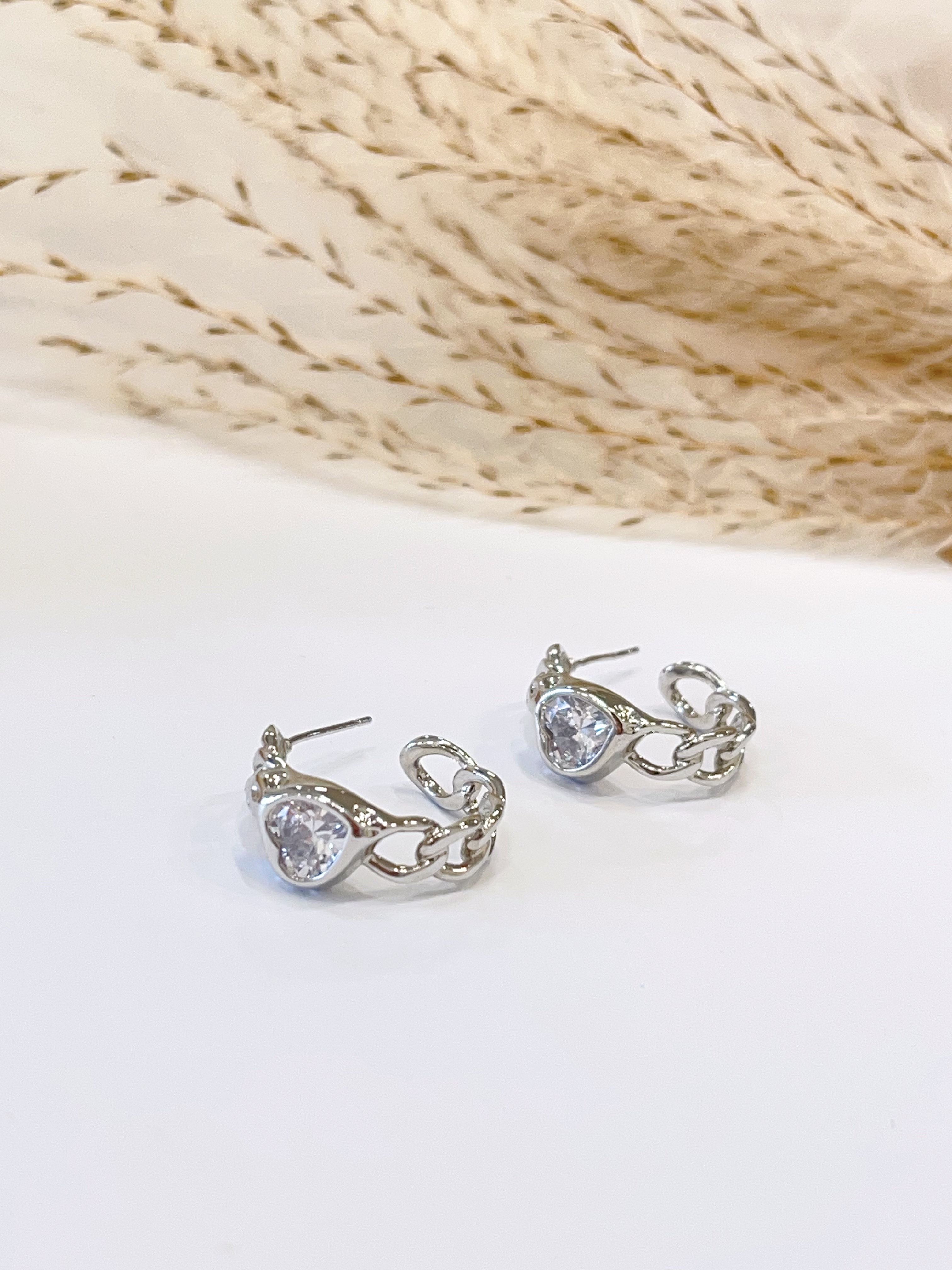 欧美爱心锆石简约耳环