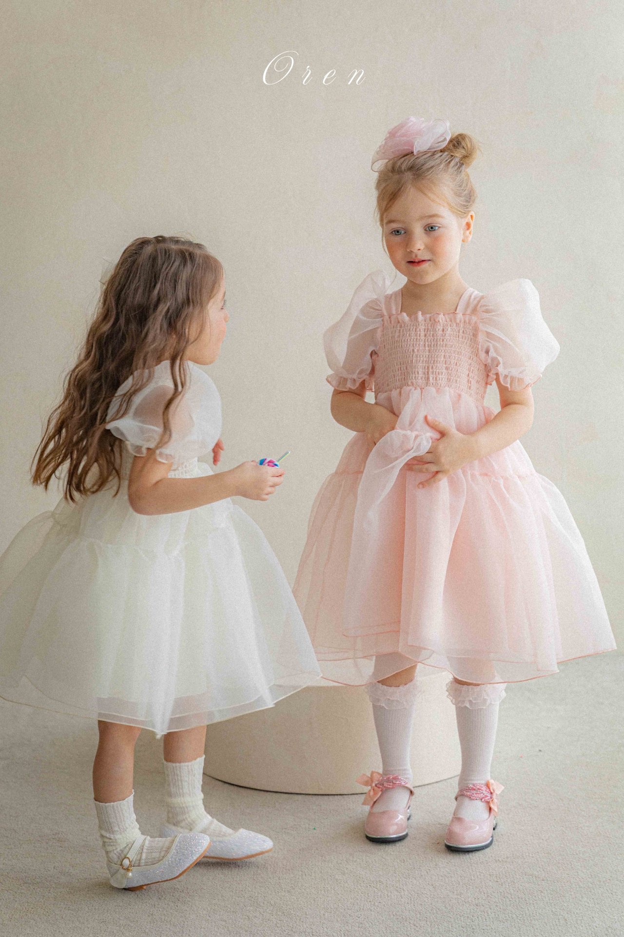 ☀️預訂 韓國直送☀️🇰🇷Oren兩色歐根紗泡泡袖包屁裙/連身裙