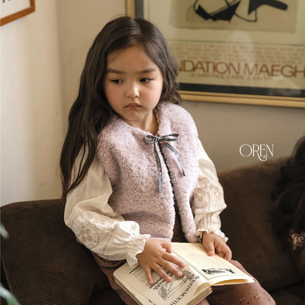 CH6182 Outer