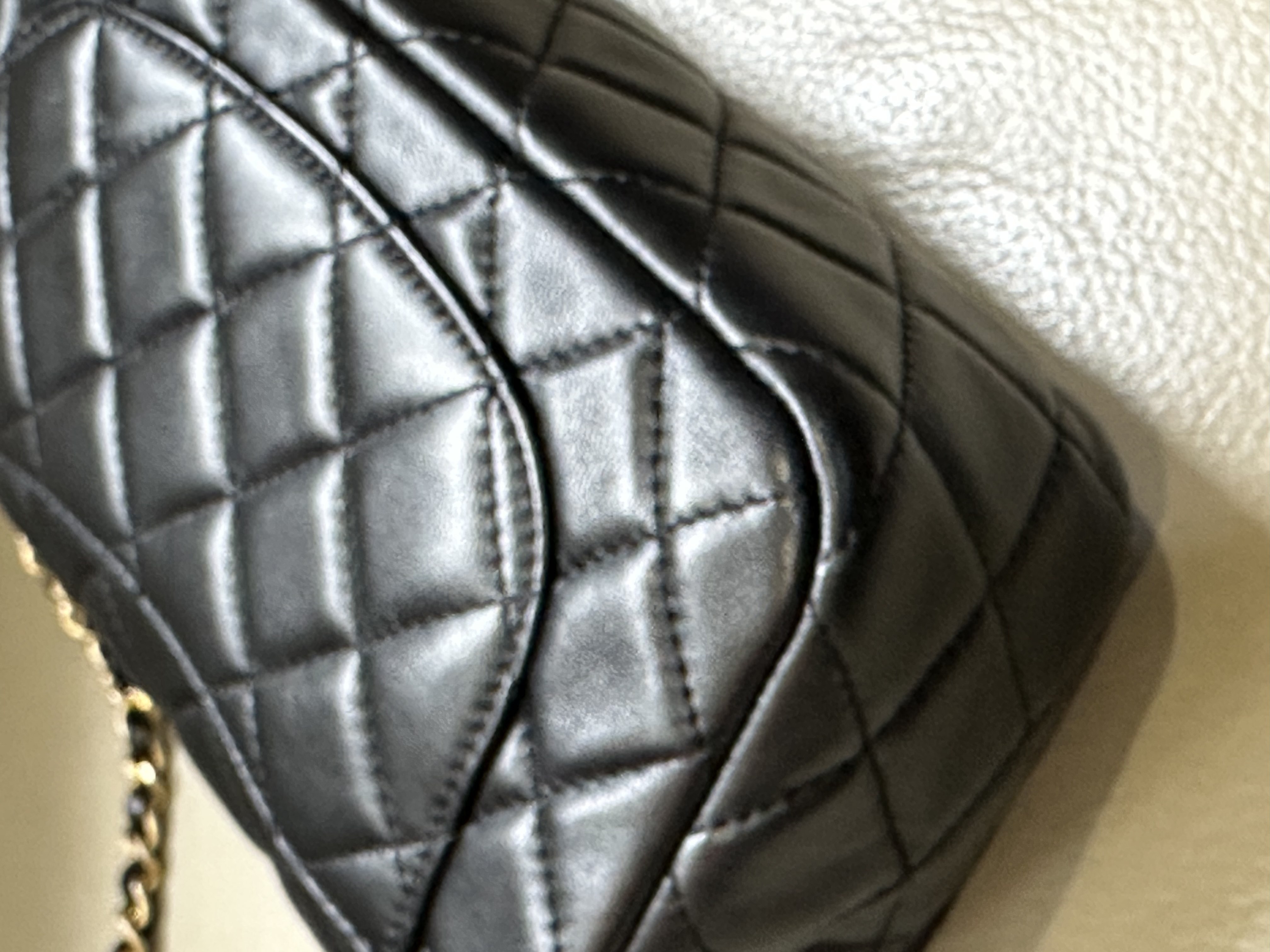 Pre-owned Chanel Mini Rectangular Pearl Crush Flap Bag / Product code :26040514