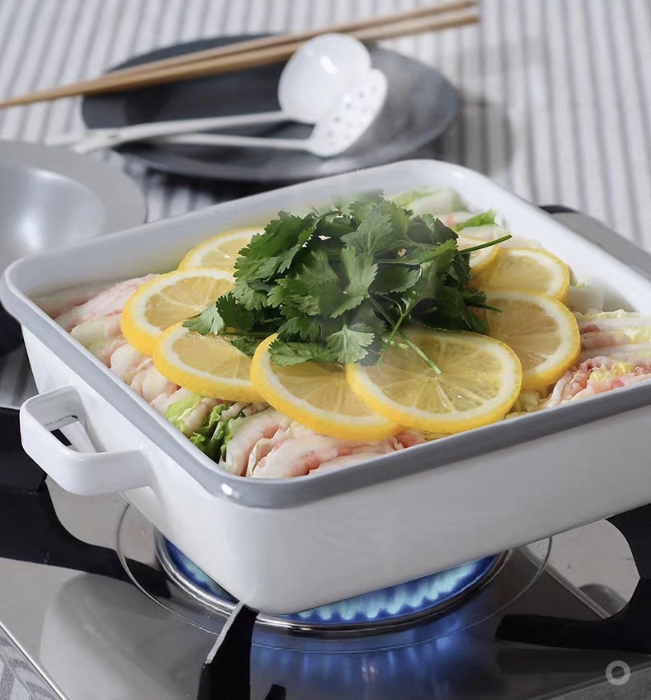 日本霜山搪瓷帶蓋烤焗盤