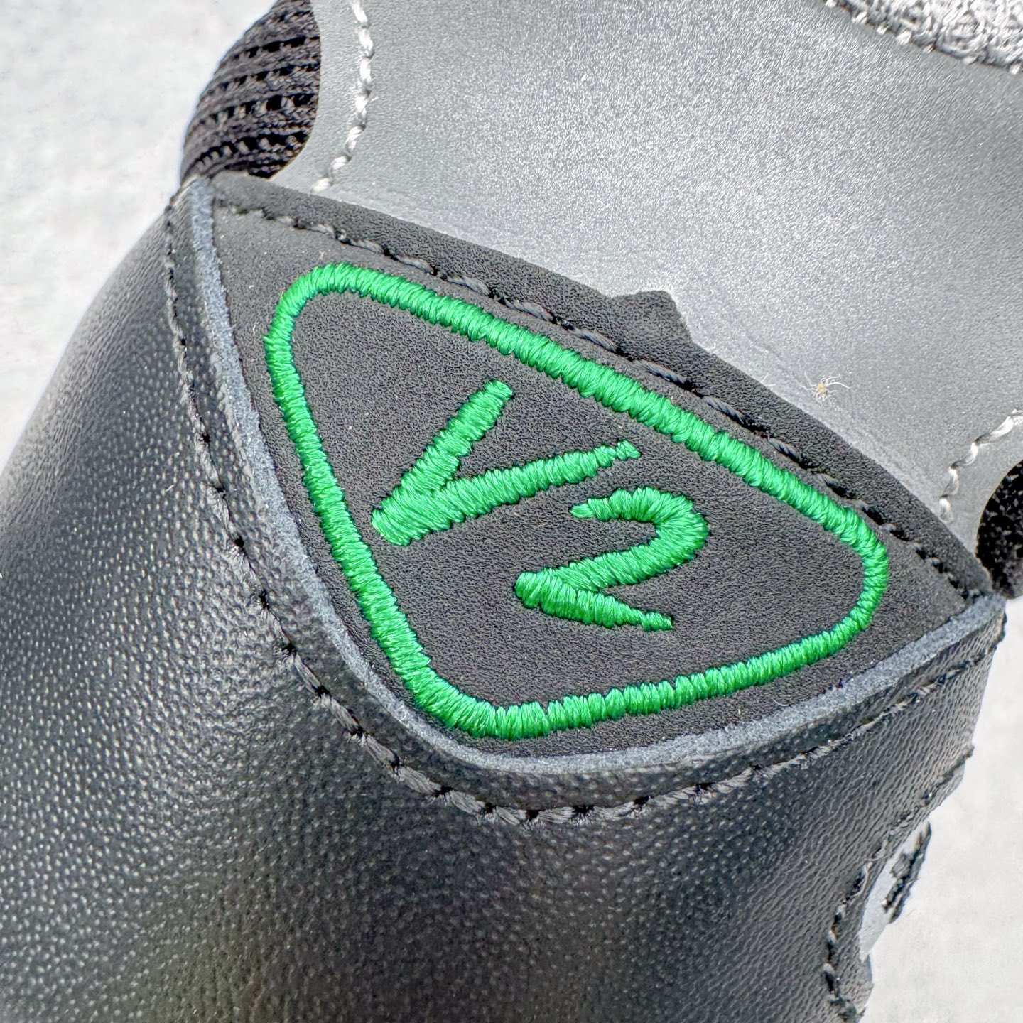 New Balance 991v2 U991UT2