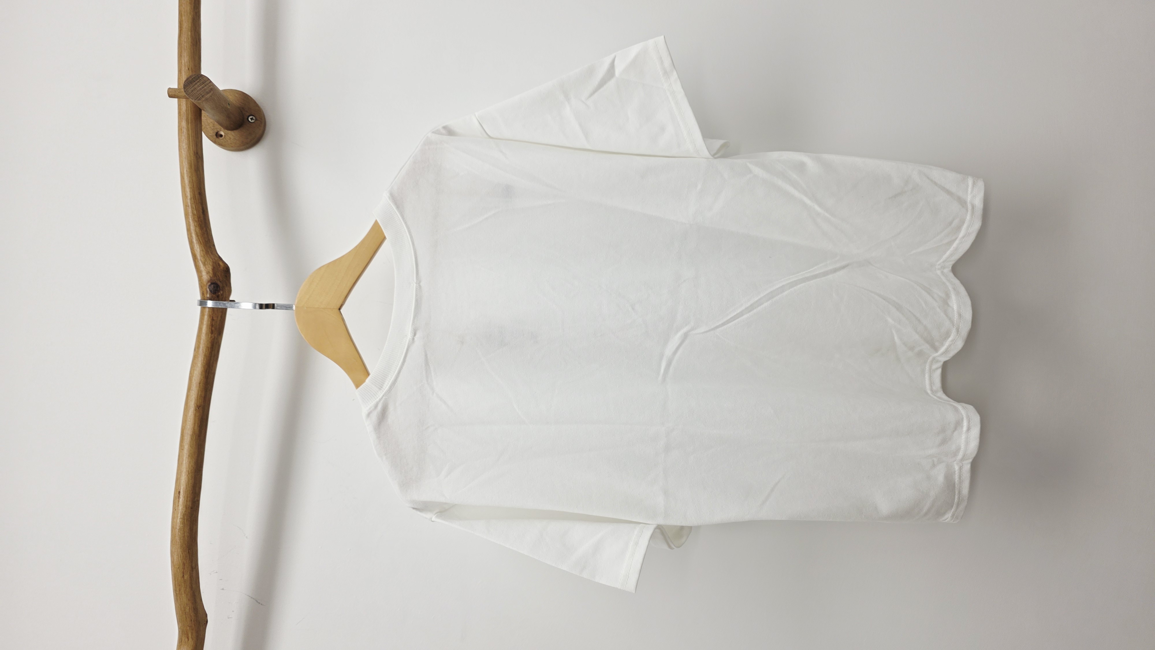 日牌白拼立體繩狗狗圖案棉Tee