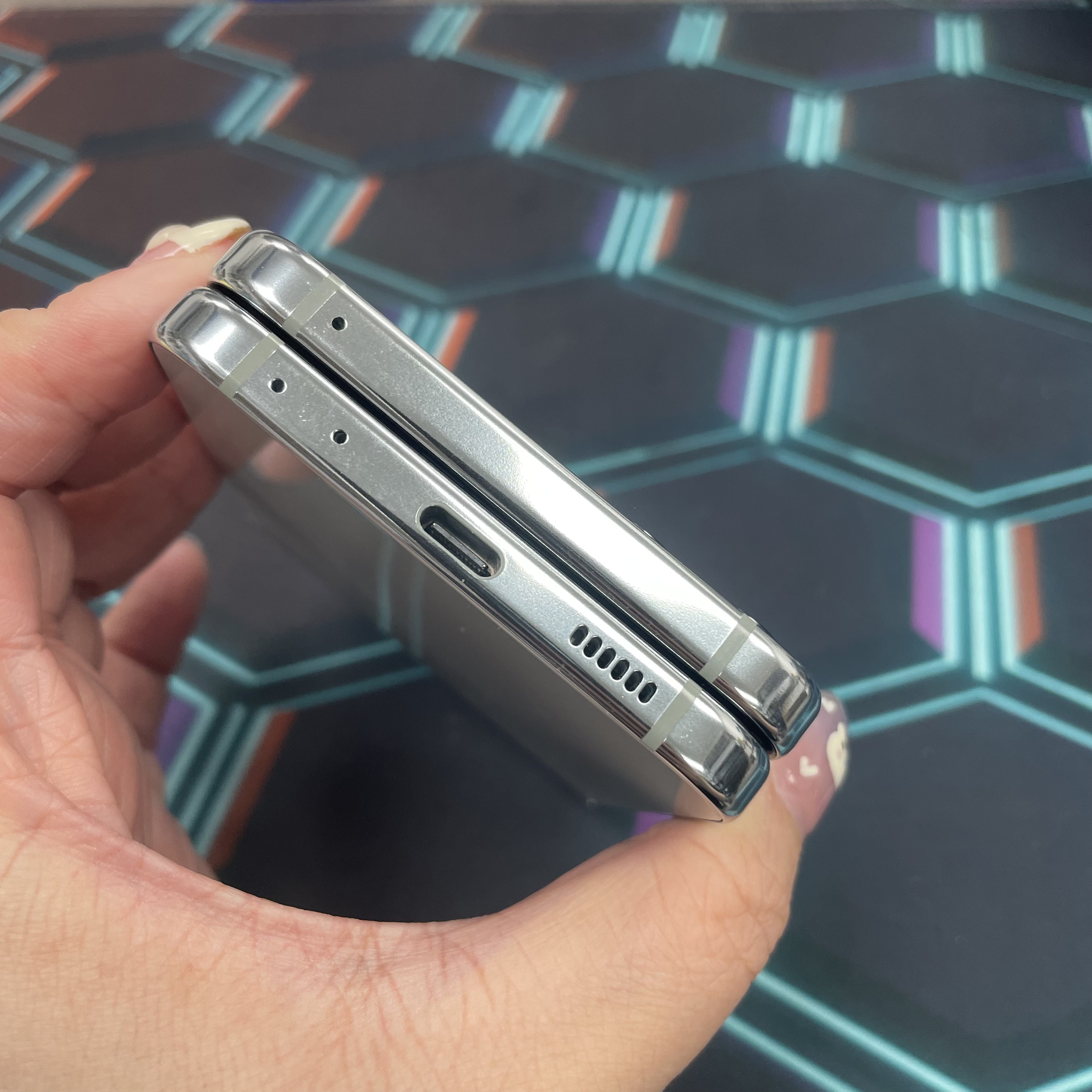 *6795B Galaxy Z Flip 5 完美機 8+256GB 綠色 green 國際版