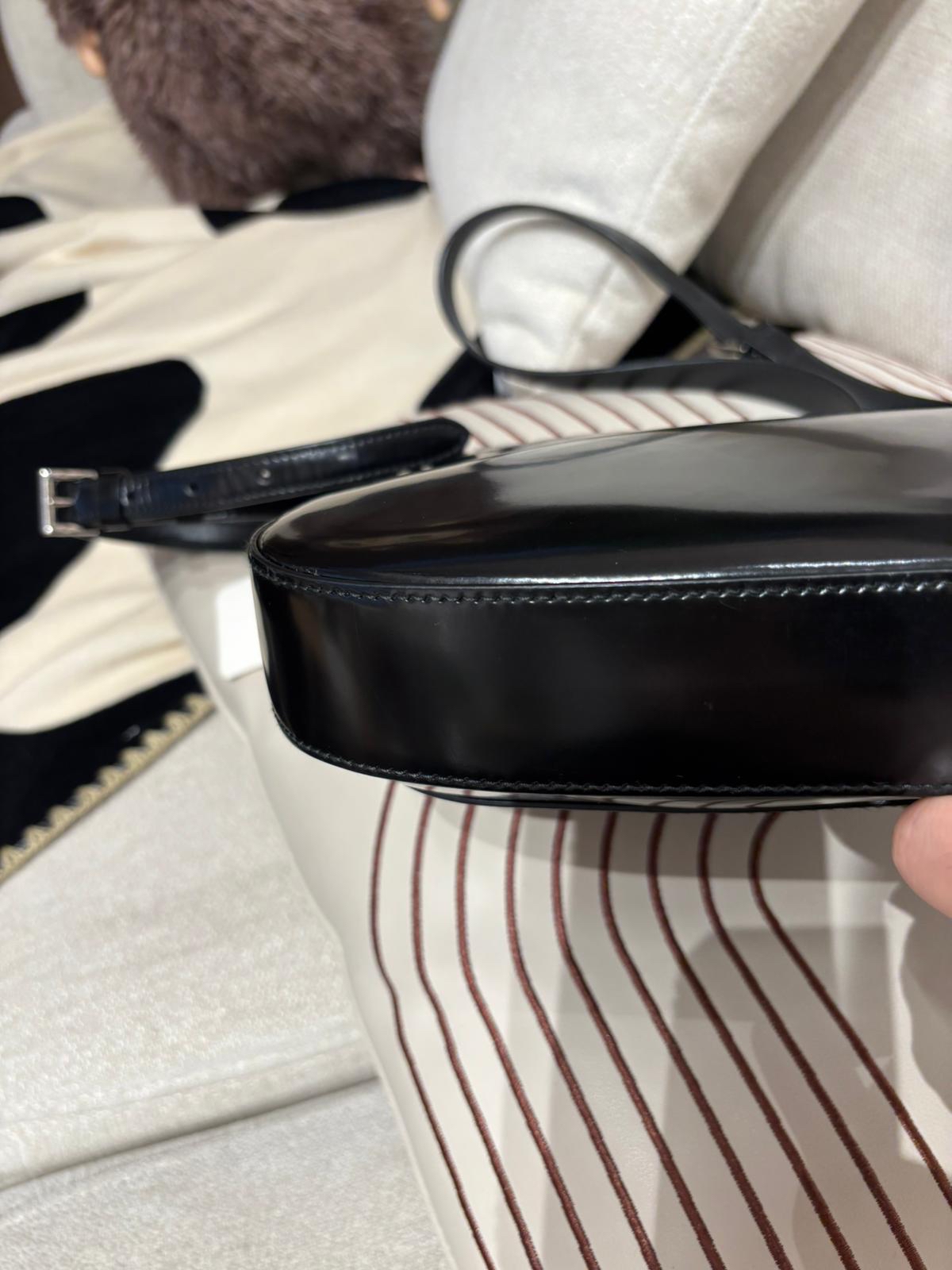 Prada Cleo shoulder bag 2way bag 100%Authentic ,92%new ✅Strap 長短肩帶各1✅dust bag 