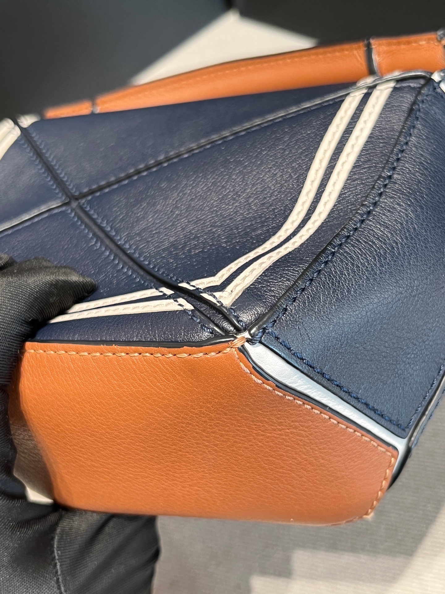 【預訂貨品】Loewe 海軍風三拼色 minipuzzle