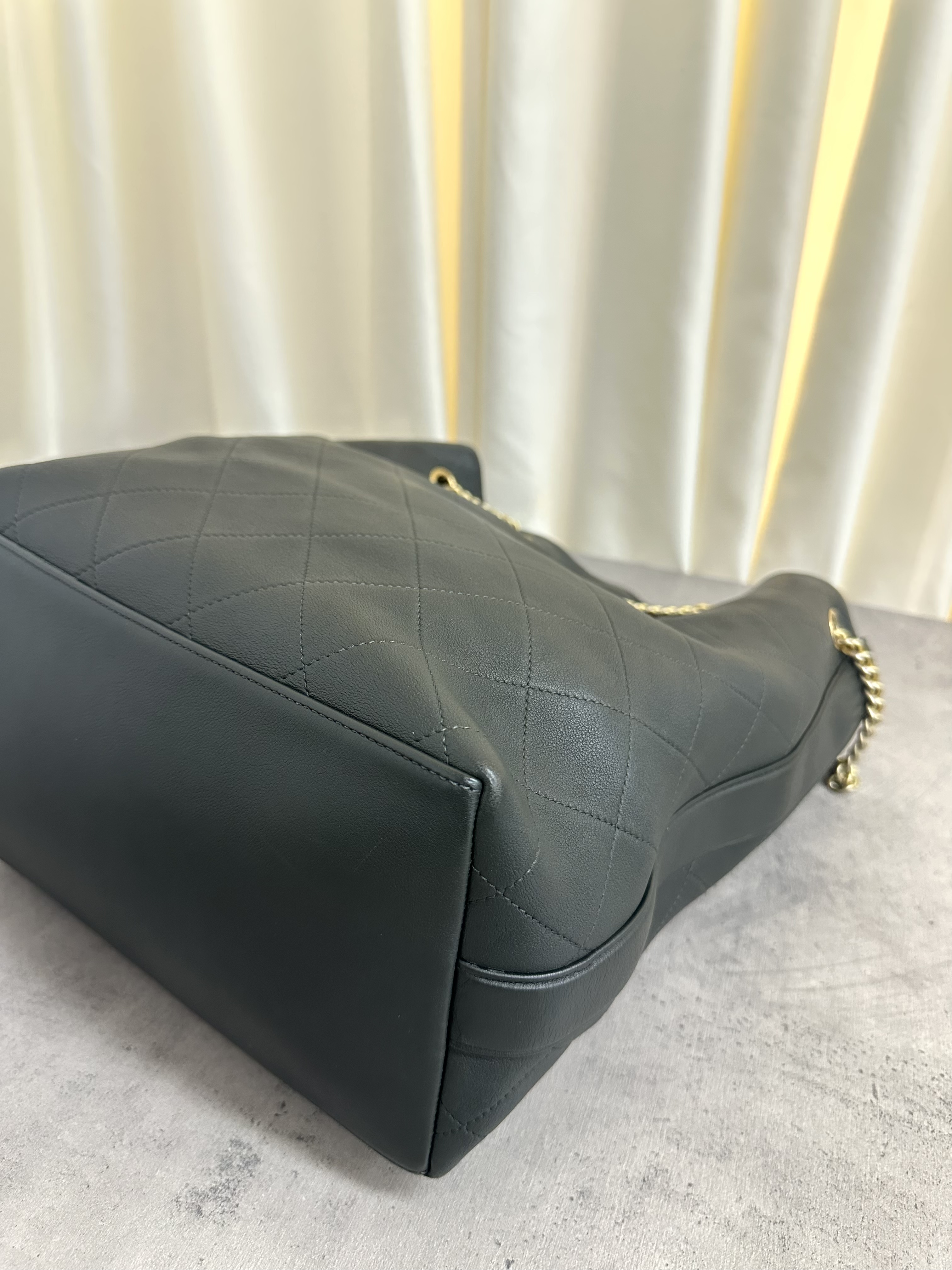 Pre-owned Chanel On My Shoulder / Product Code: 26012301