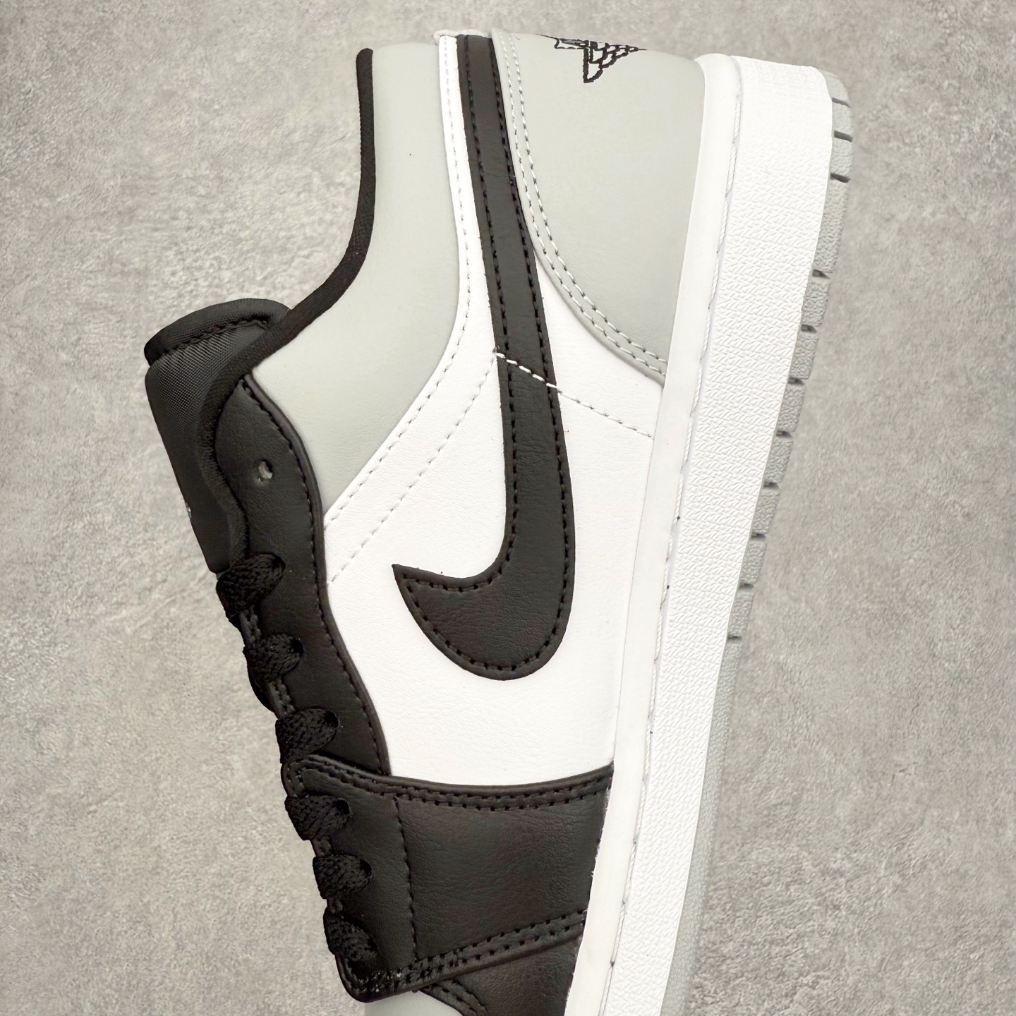 Air Jordan 1 Low 553558-039