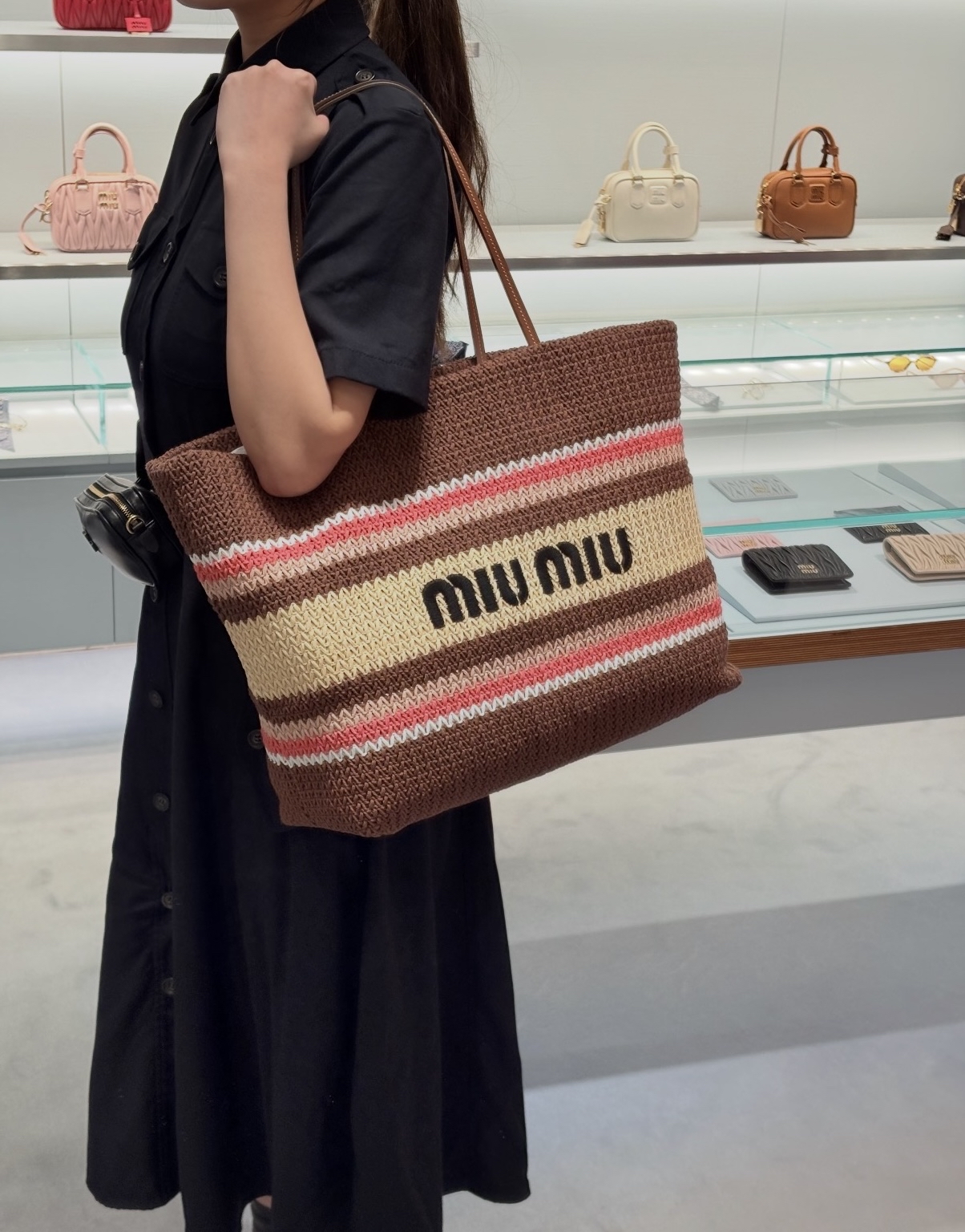 限時精選折扣✨訂貨🍒MiuMiu Woven Tote Bag  Size 34x40x16cm