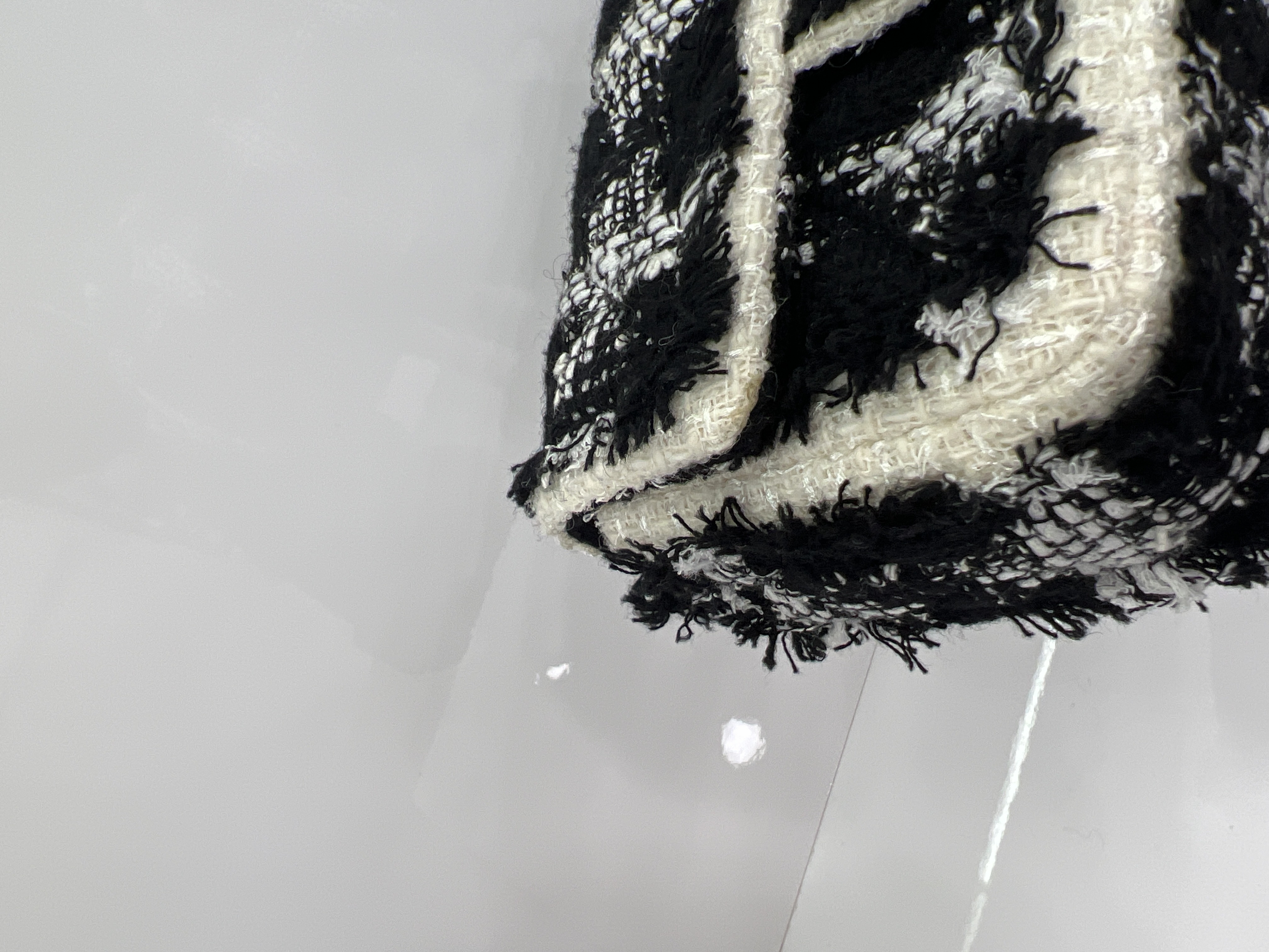 直播貨品 |  [1個-$100 2個-$300］EE85