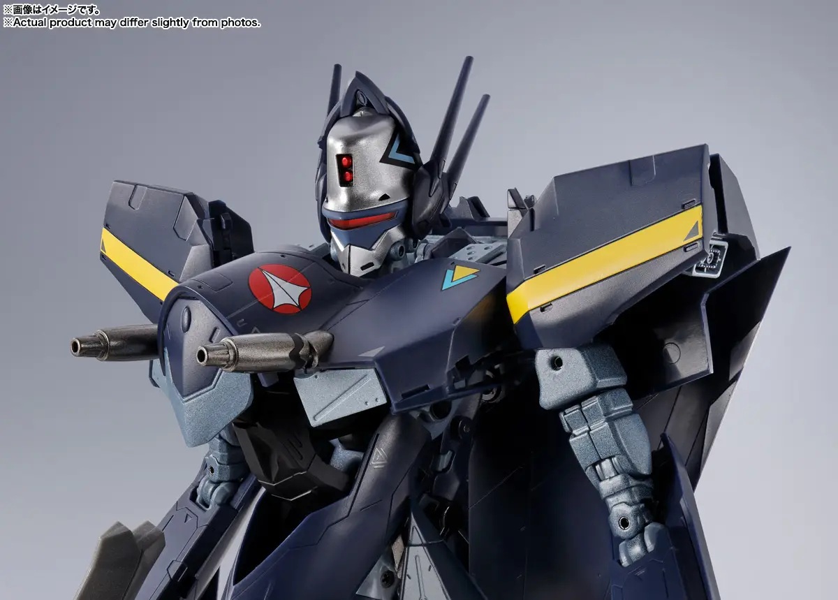 DX Chogokin VF-17S Nightmare Stealth Valkyrie (Gamlin Kizaki's)