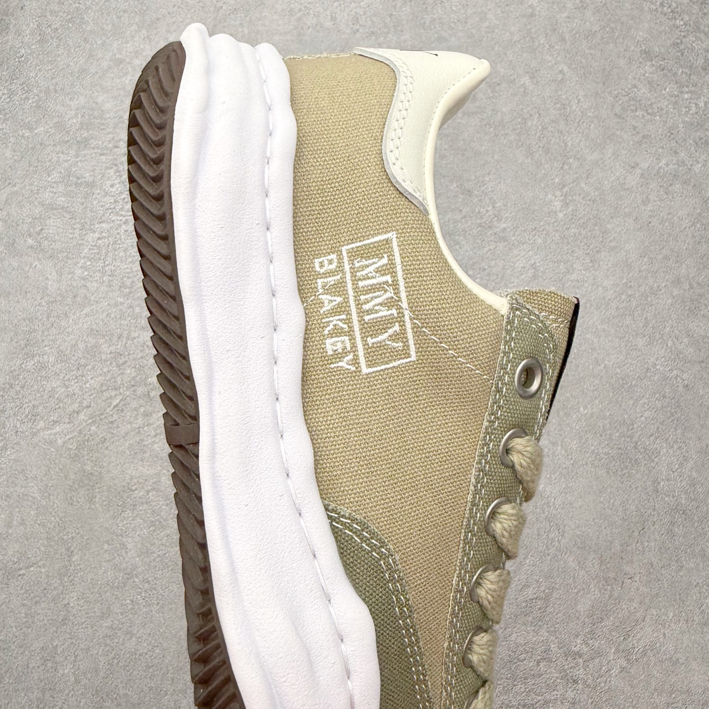 Maison Mihara Yasuhiro MMY "BLAKEY" OG Sole Low-top Sneaker