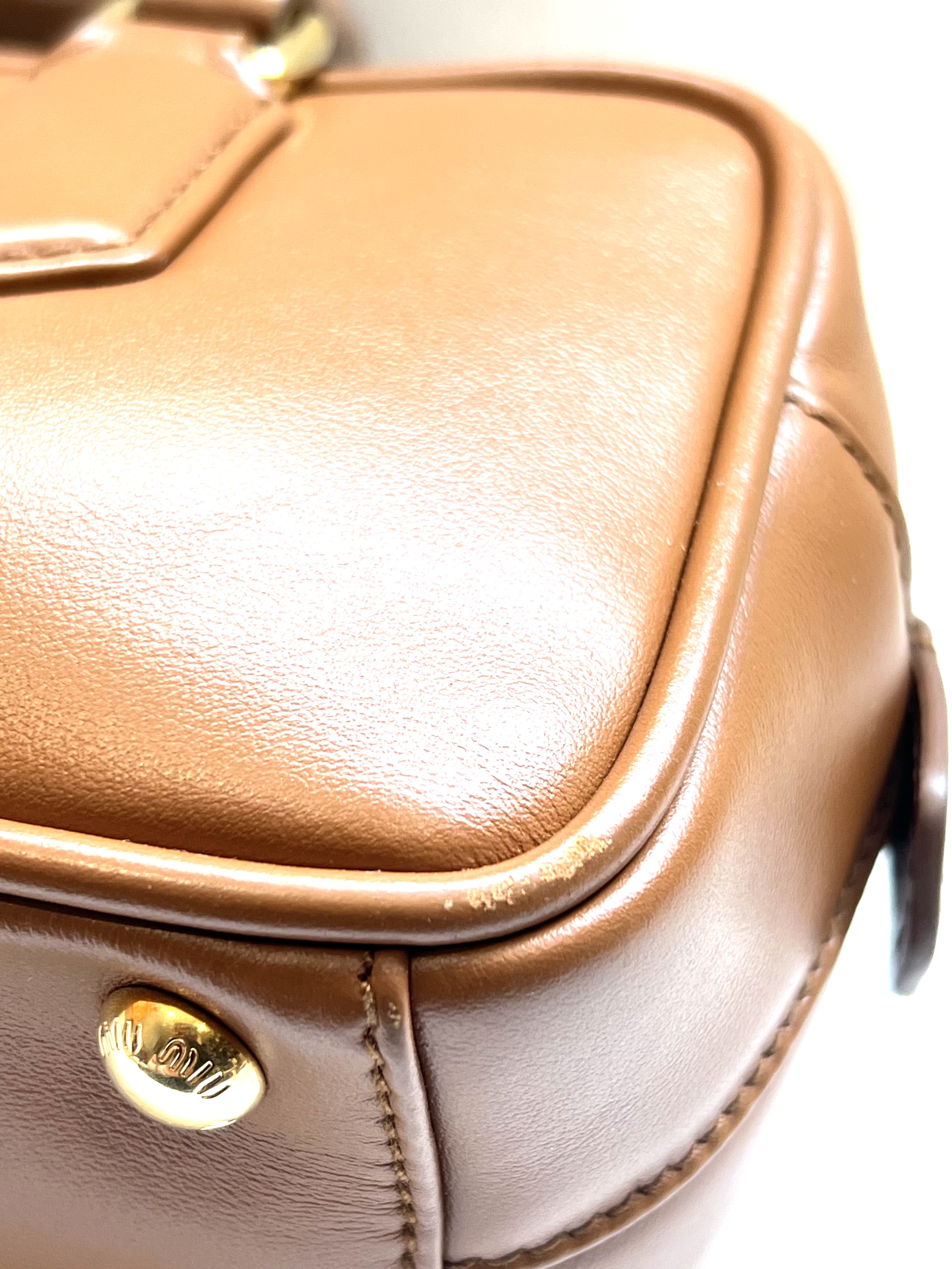 Pre-Owned Miu Miu Arcadie leather handbag / Product Code: 26041641