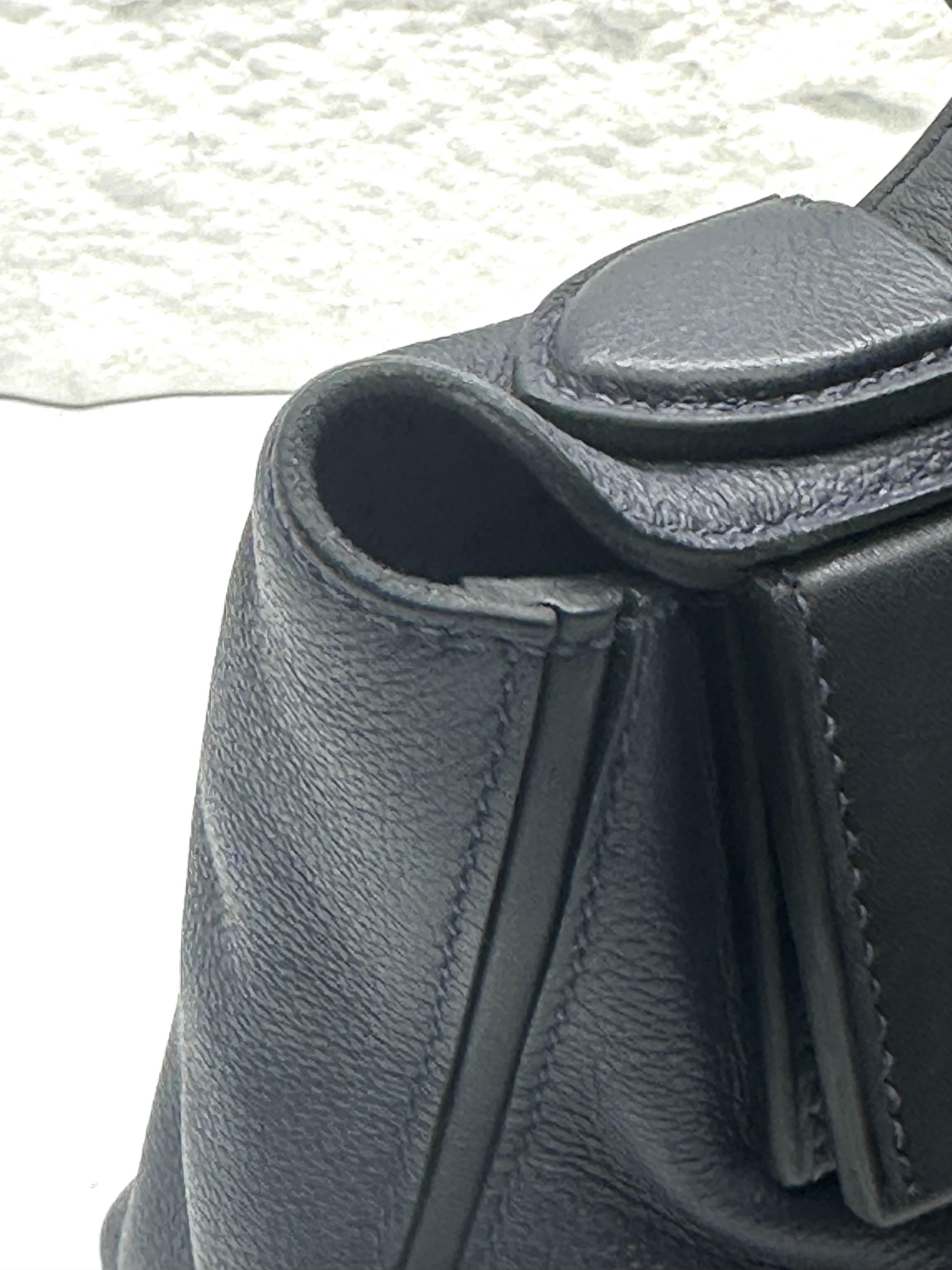 Pre-Owned HERMÉS Mini bag in Noir black Stamp U / Product Code: 26051302