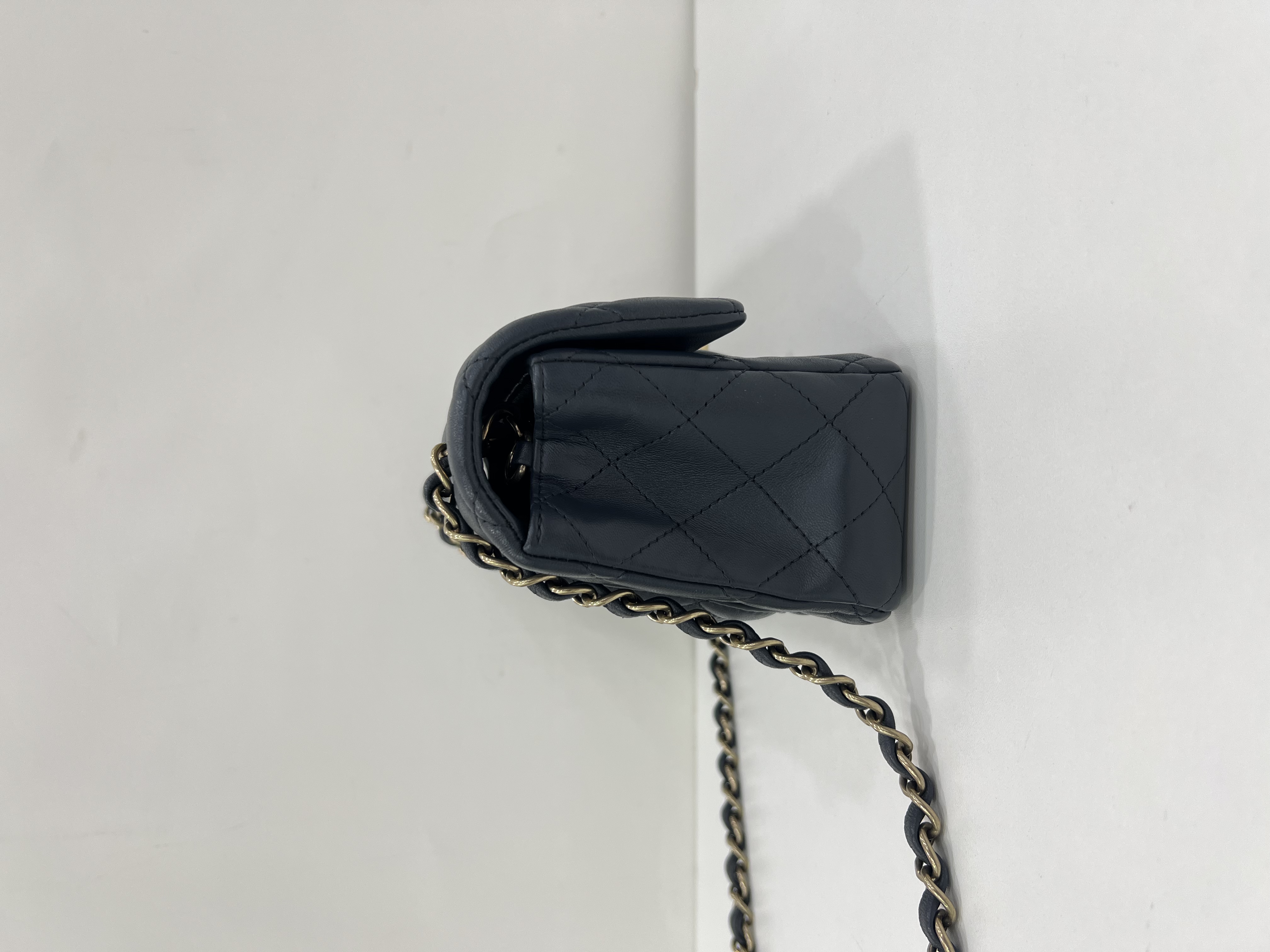 直播貨品 |  [1個-$100 2個-$300］E35
