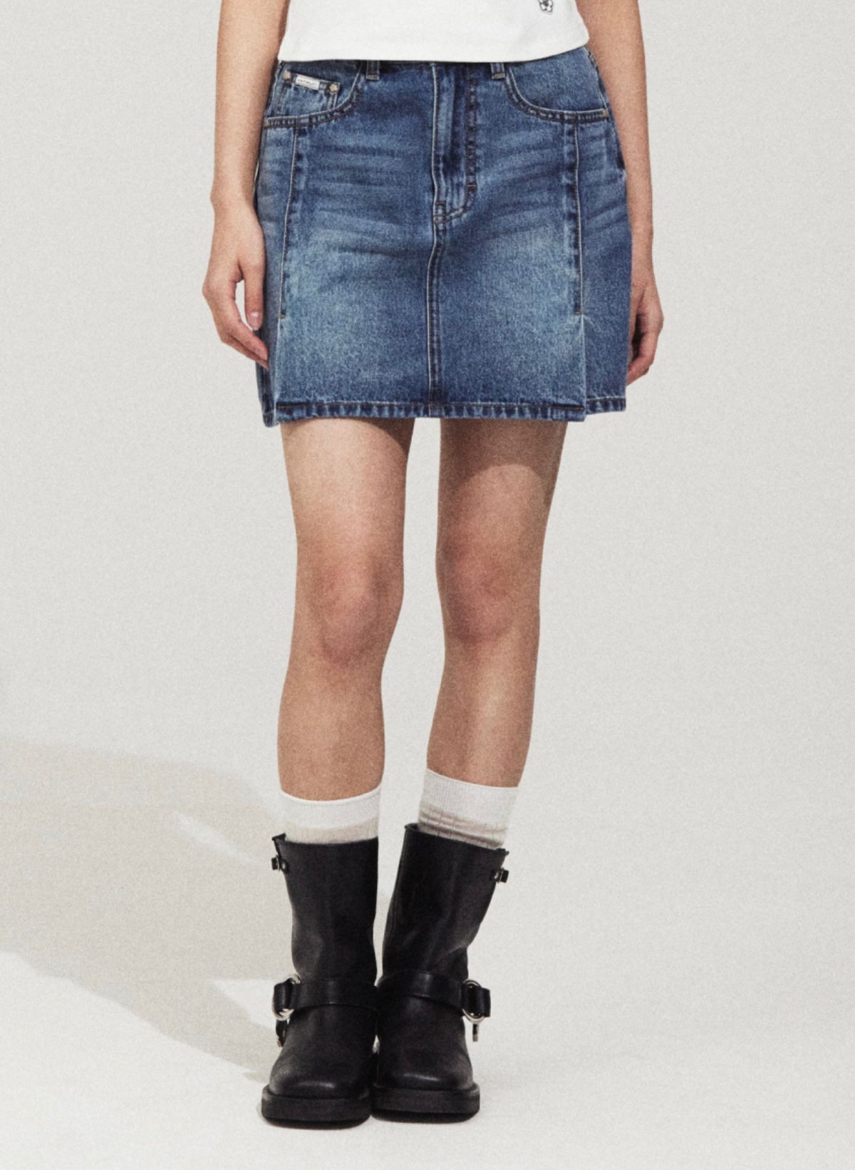 🇰🇷韓國Wacky Willy小火人 x Aespa Giselle 牛仔裙（WA2601SR75）