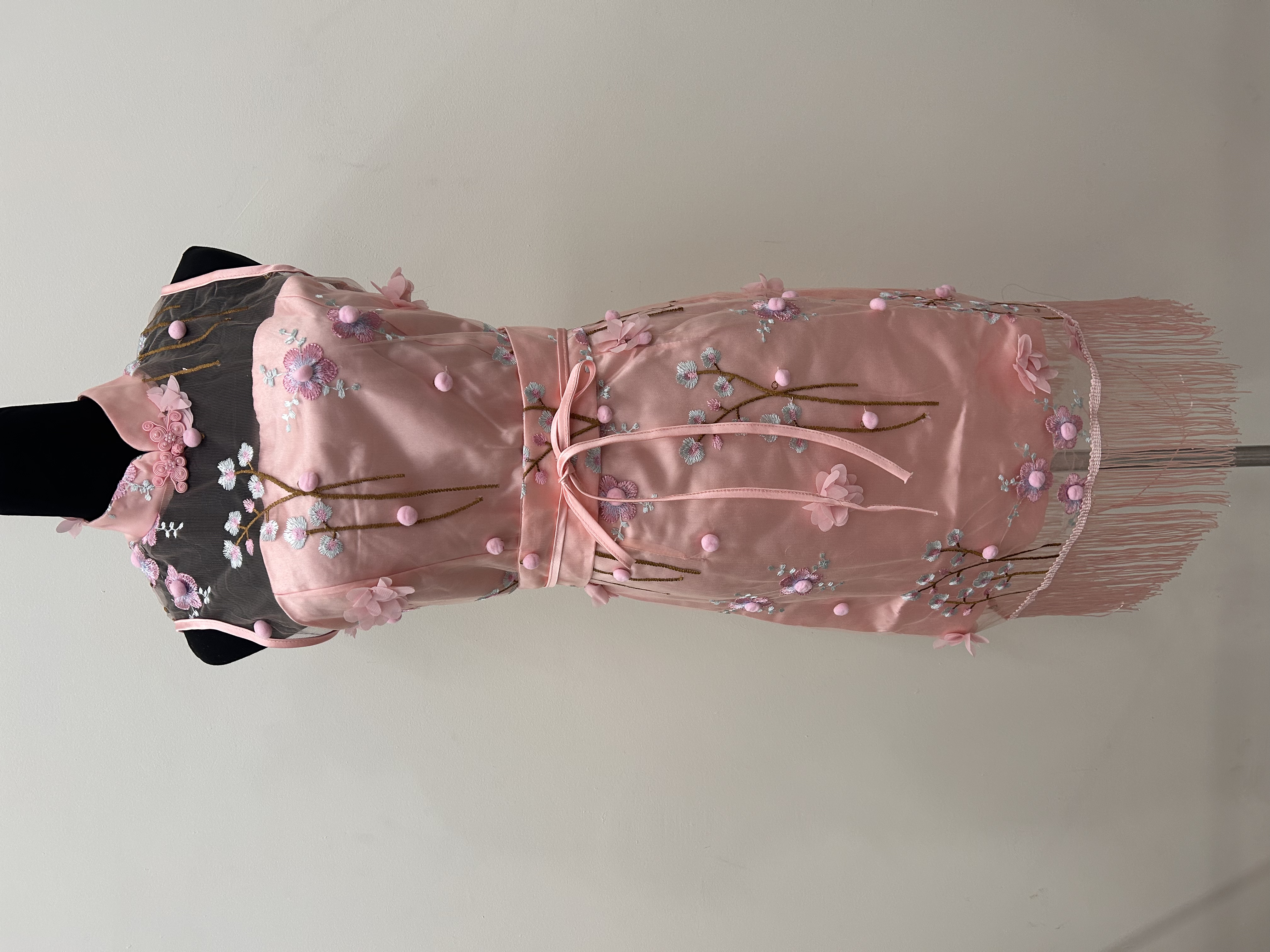 588.WB Lace Sleeveless Flower Qipao Dress