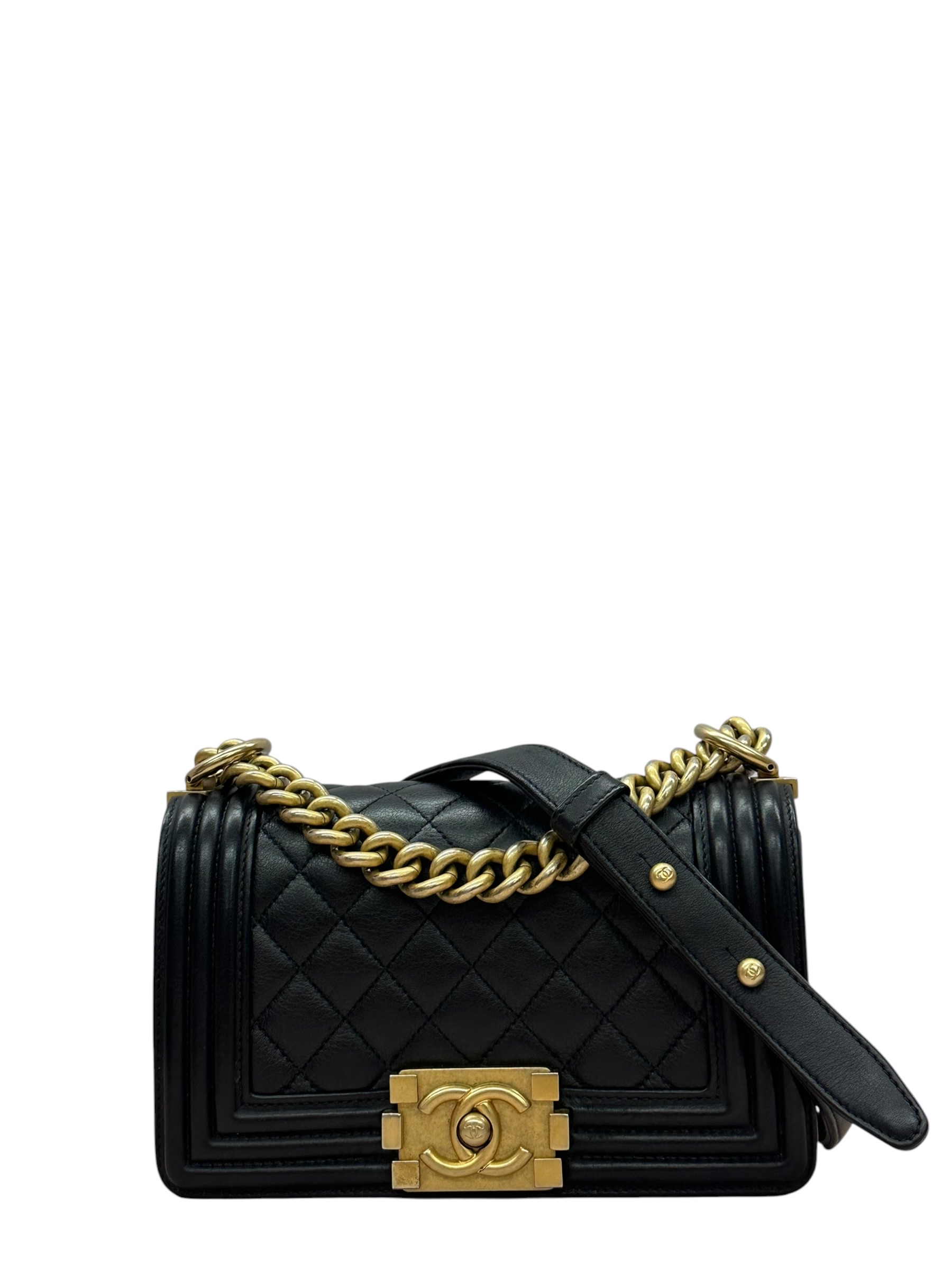 Pre-owned Chanel Boy 20 Flap Bag 牛皮 / Product Code: 082101