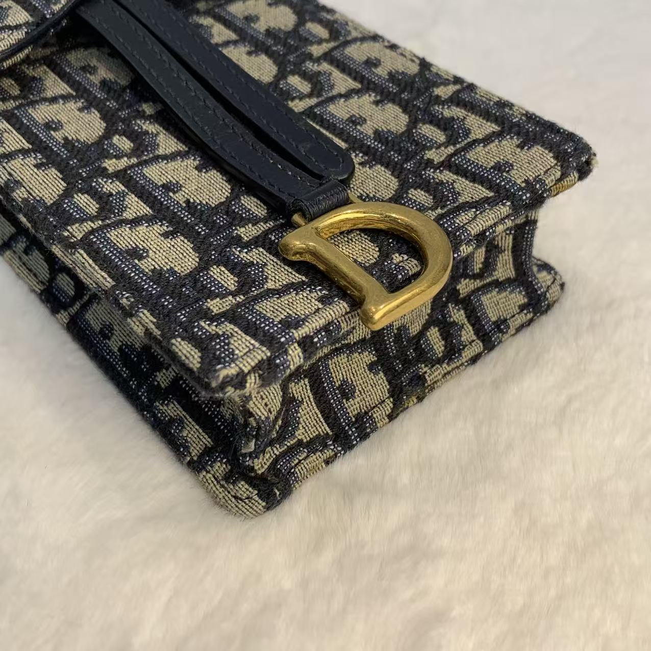 DIOR Saddle手機包 竪版刺繡經典老花印