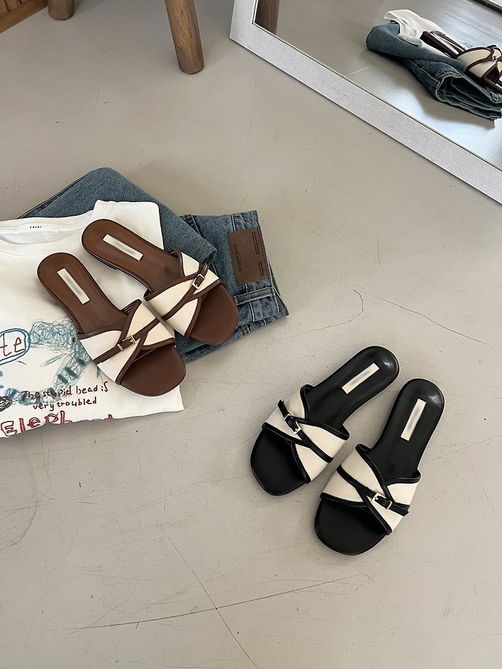 Contrast Canvas Sandals (2 colors)