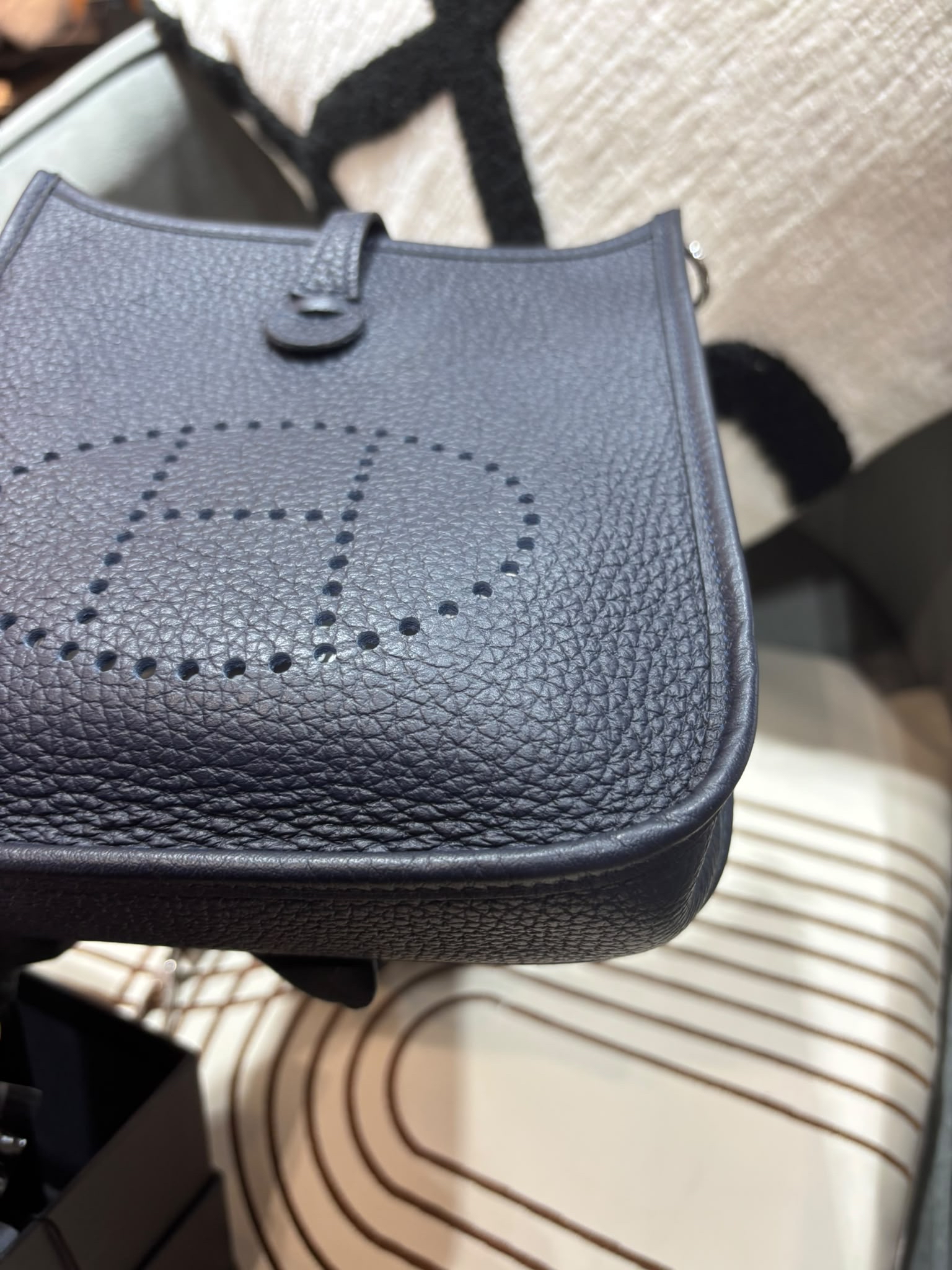 Hermes mini evelyne STAMP Z 100%Authentic, 98%new  ✅dust bag