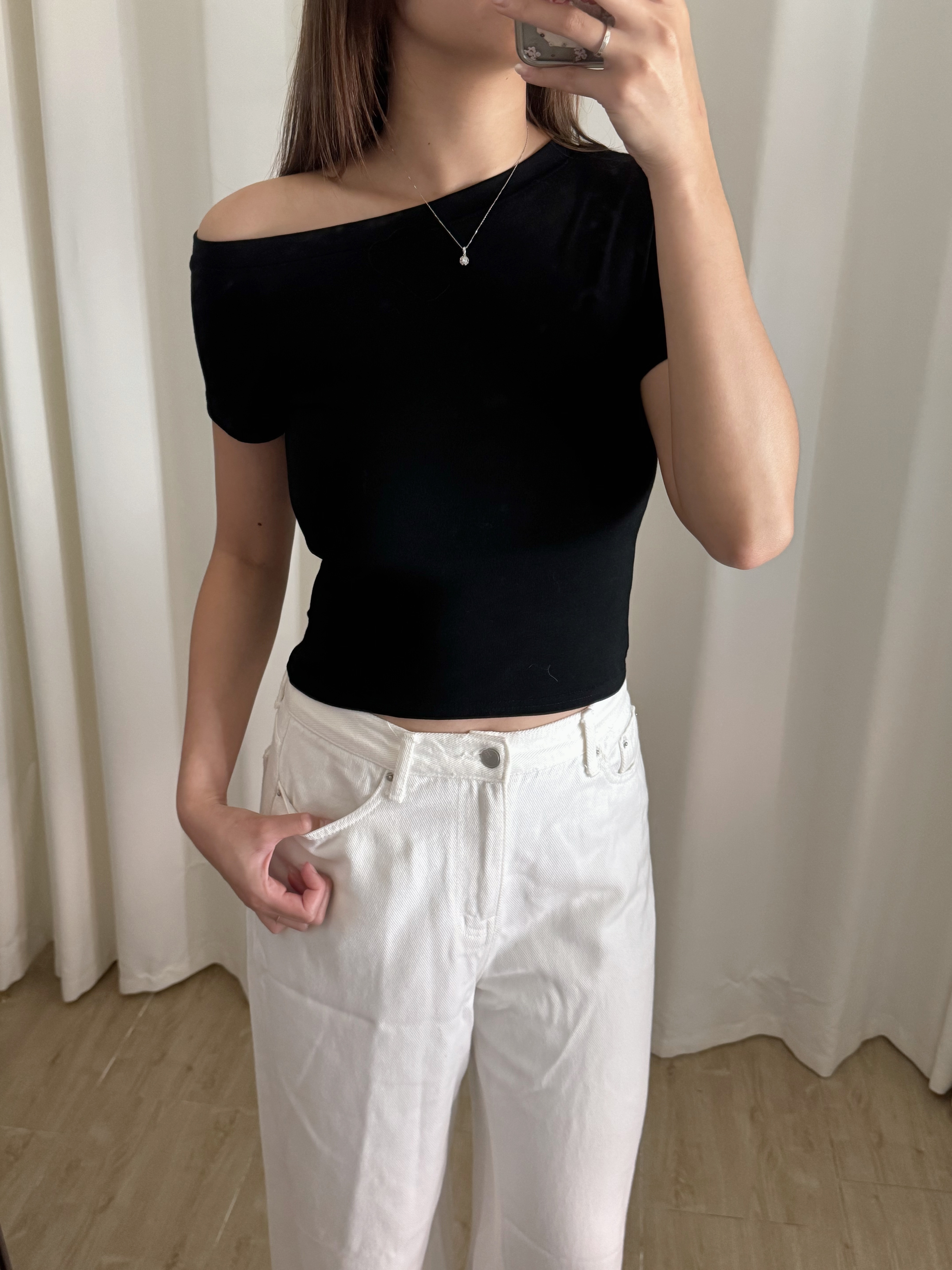 [basic tee]簡約淨色斜肩短袖上衣(三色入)