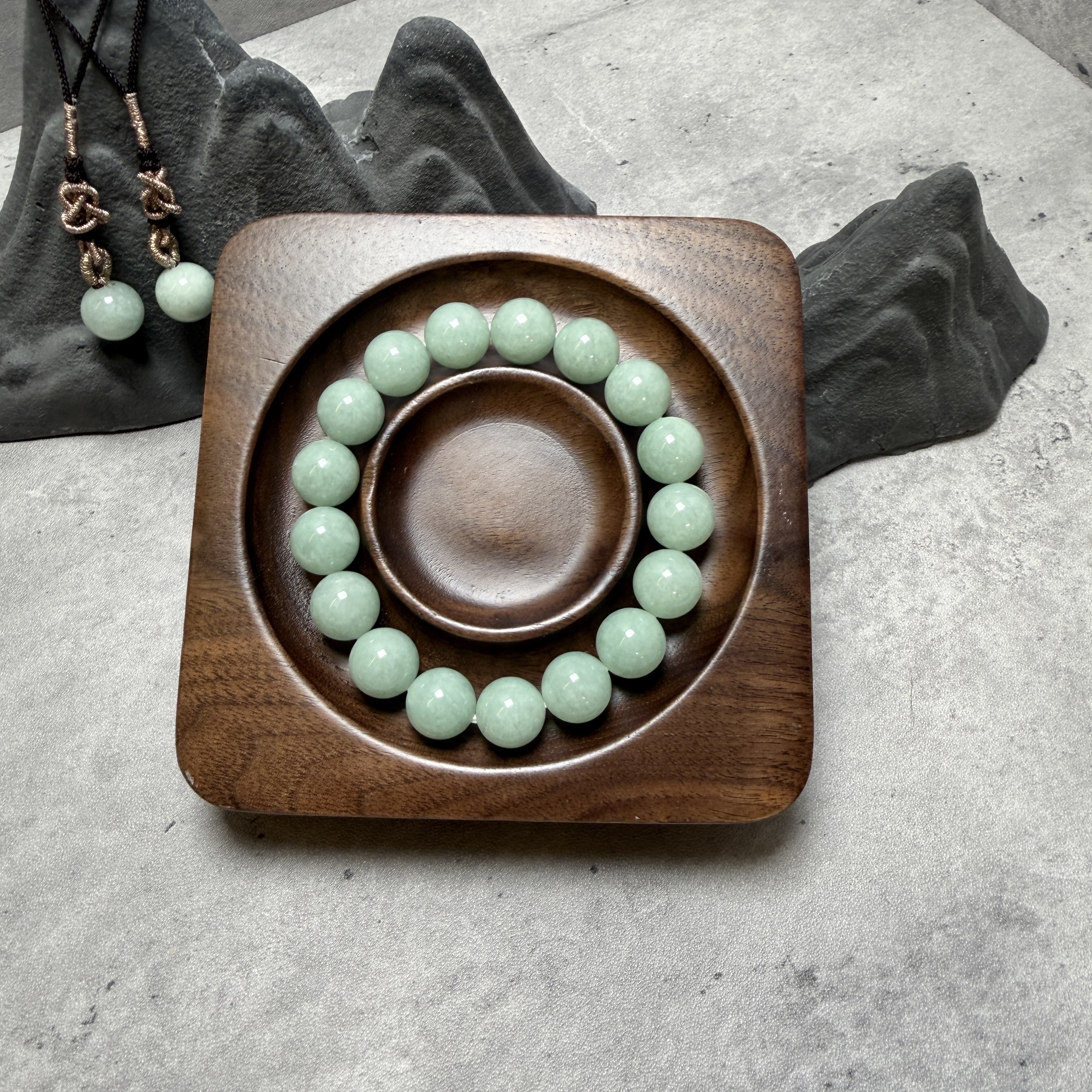 果綠手串11mm （送2顆)