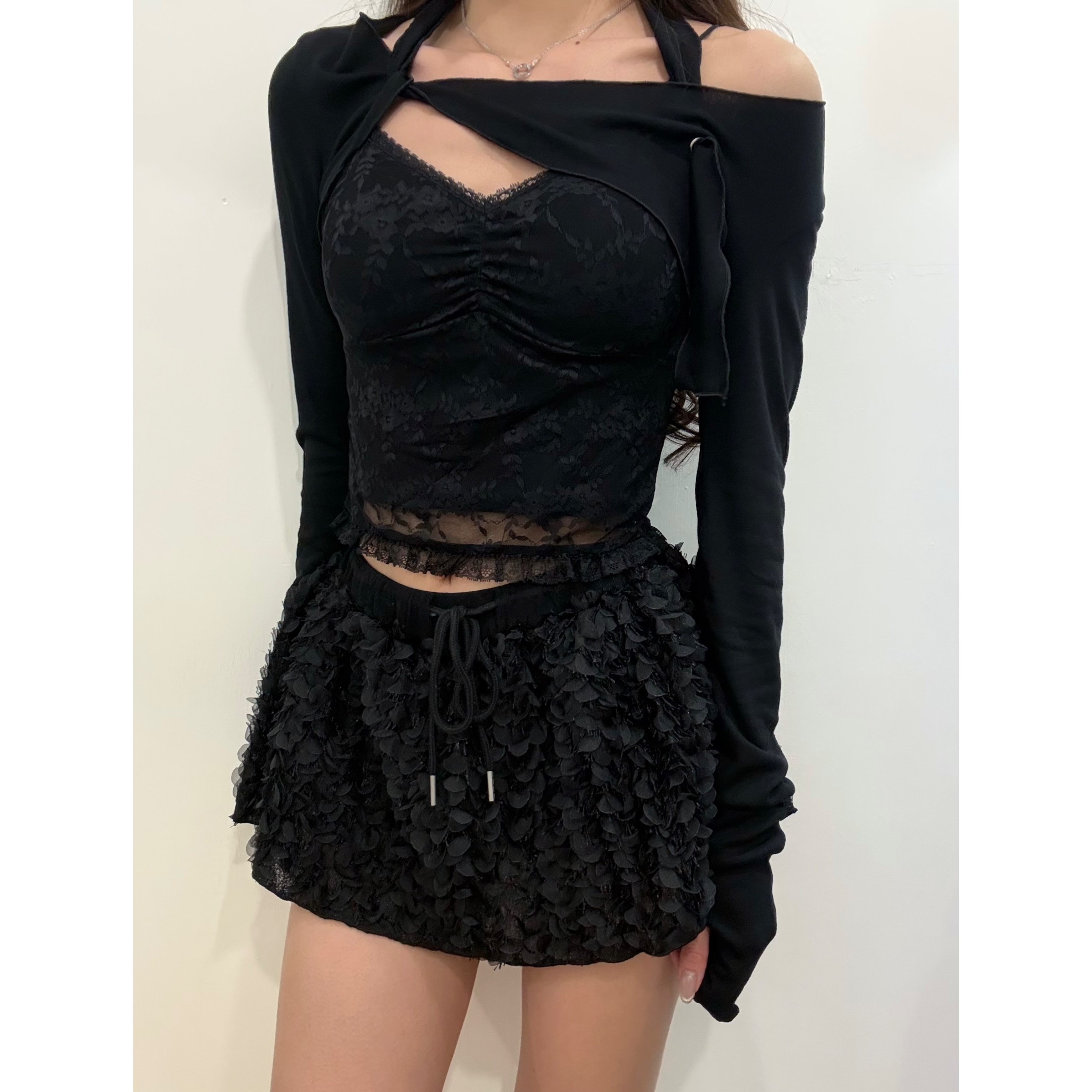 新品價3月13截🖤《PETAL SKPT》 2603C