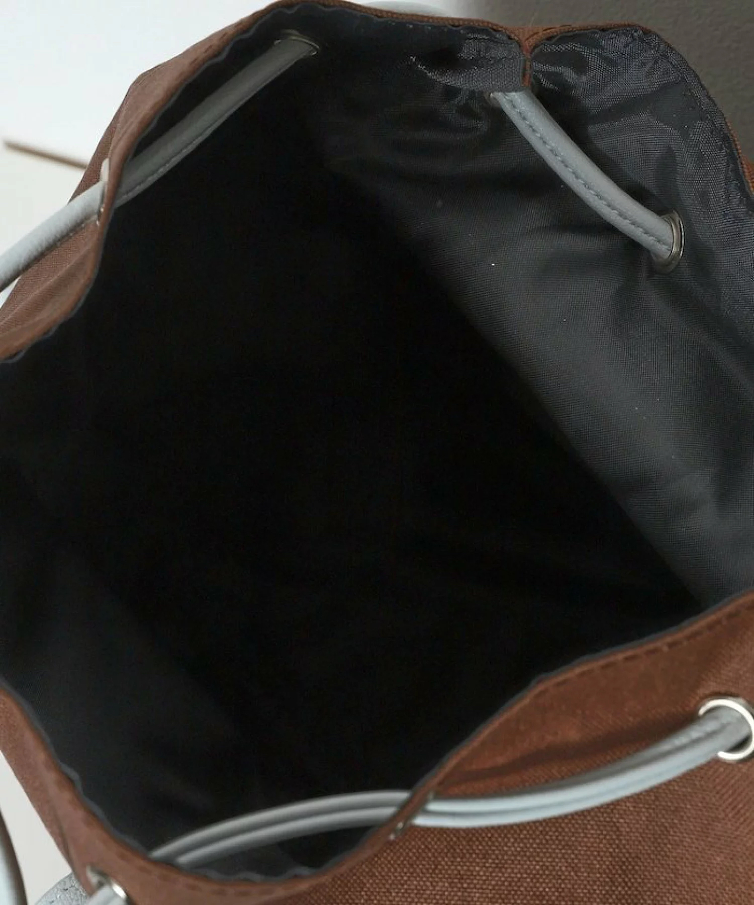 日本預訂📍日本限定Outdoor復古風索繩背囊 不包郵 2026年5月中旬出貨